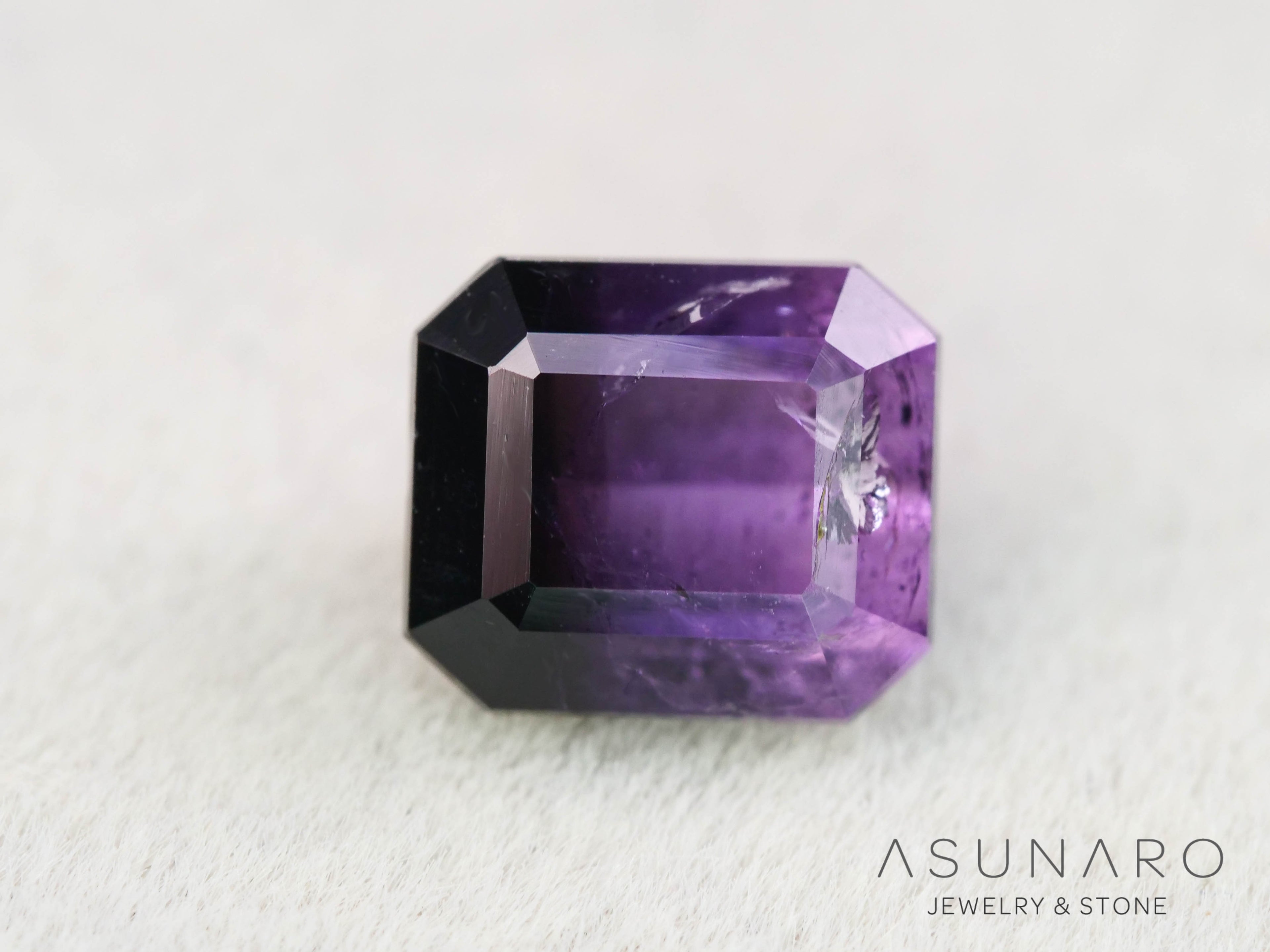 パープルバイカラートルマリン　エメラルドカット　アフガニスタン産　0.85ct【251121-3013】