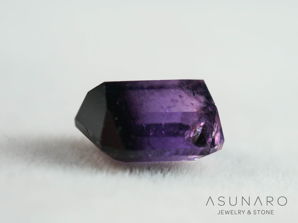 パープルバイカラートルマリン　エメラルドカット　アフガニスタン産　0.85ct【251121-3013】