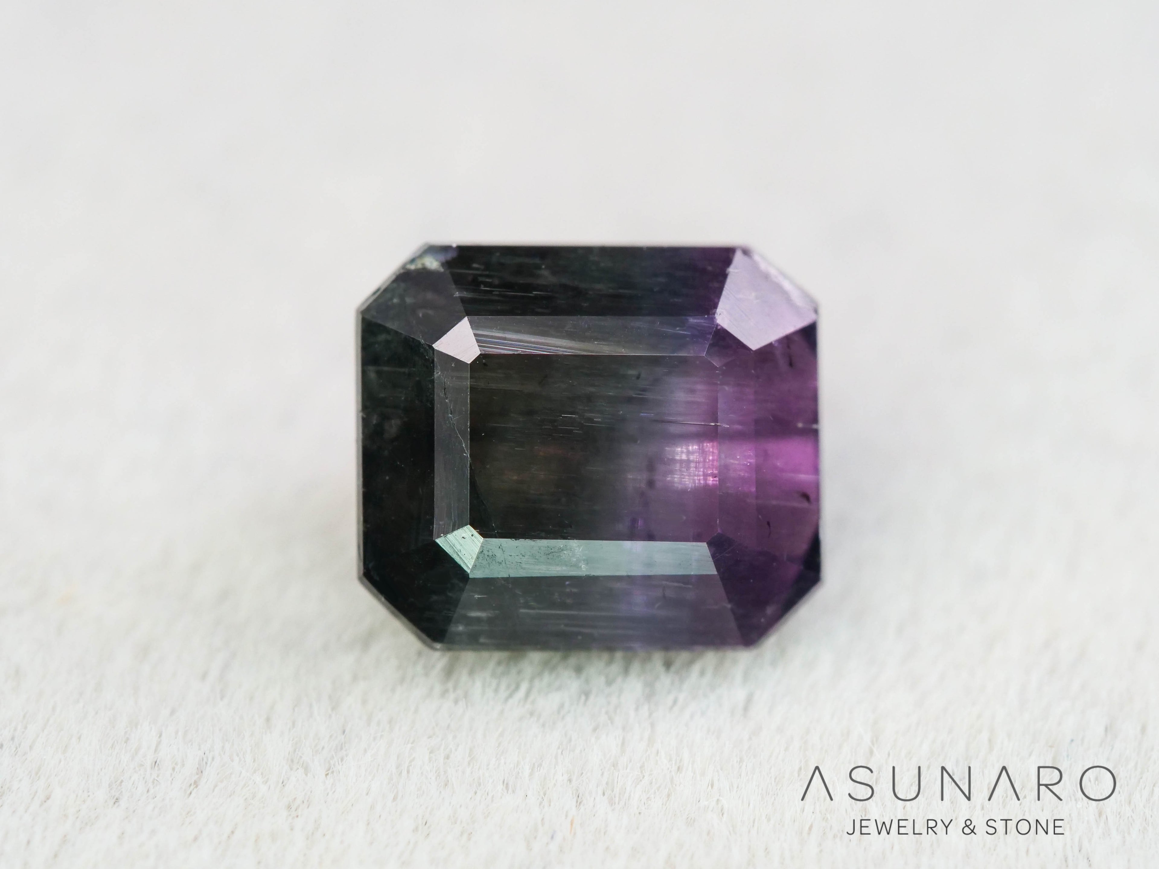 パープルバイカラートルマリン　エメラルドカット　アフガニスタン産　0.94ct【251121-3012】