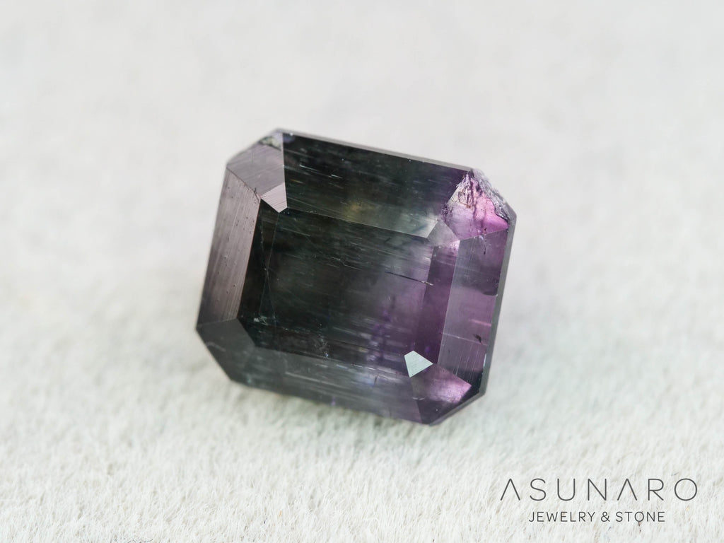 パープルバイカラートルマリン　エメラルドカット　アフガニスタン産　0.94ct【251121-3012】