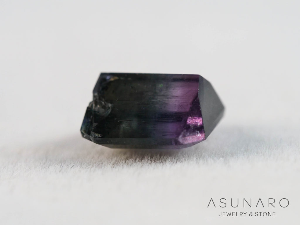 パープルバイカラートルマリン　エメラルドカット　アフガニスタン産　0.94ct【251121-3012】