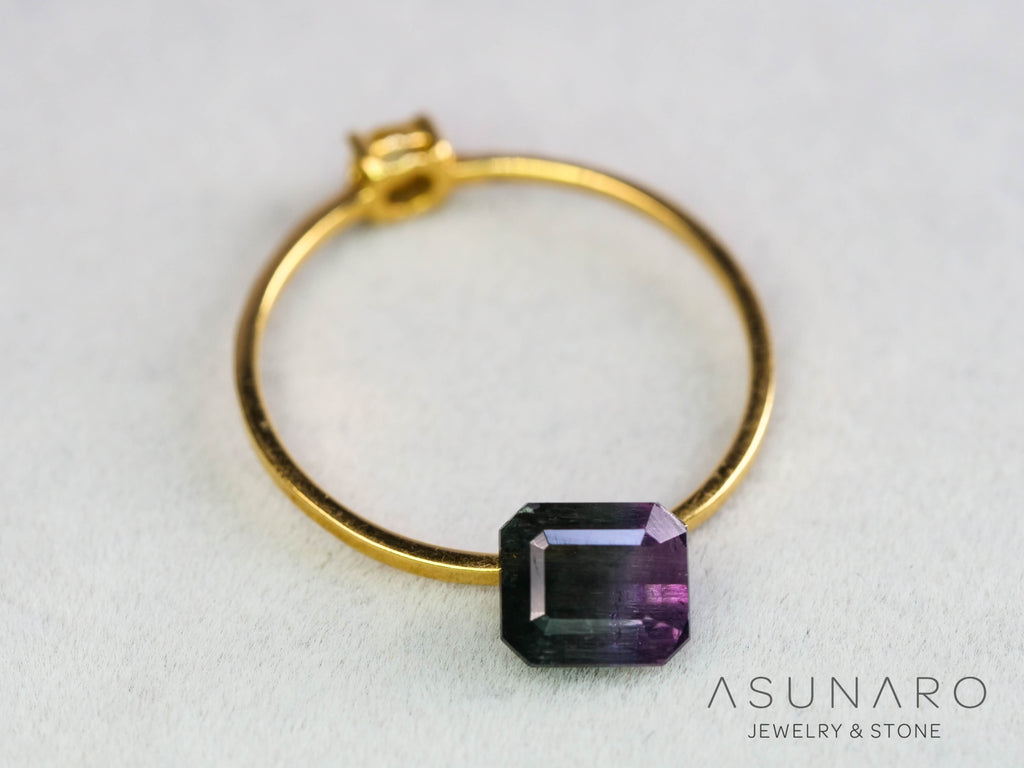 パープルバイカラートルマリン　エメラルドカット　アフガニスタン産　0.94ct【251121-3012】