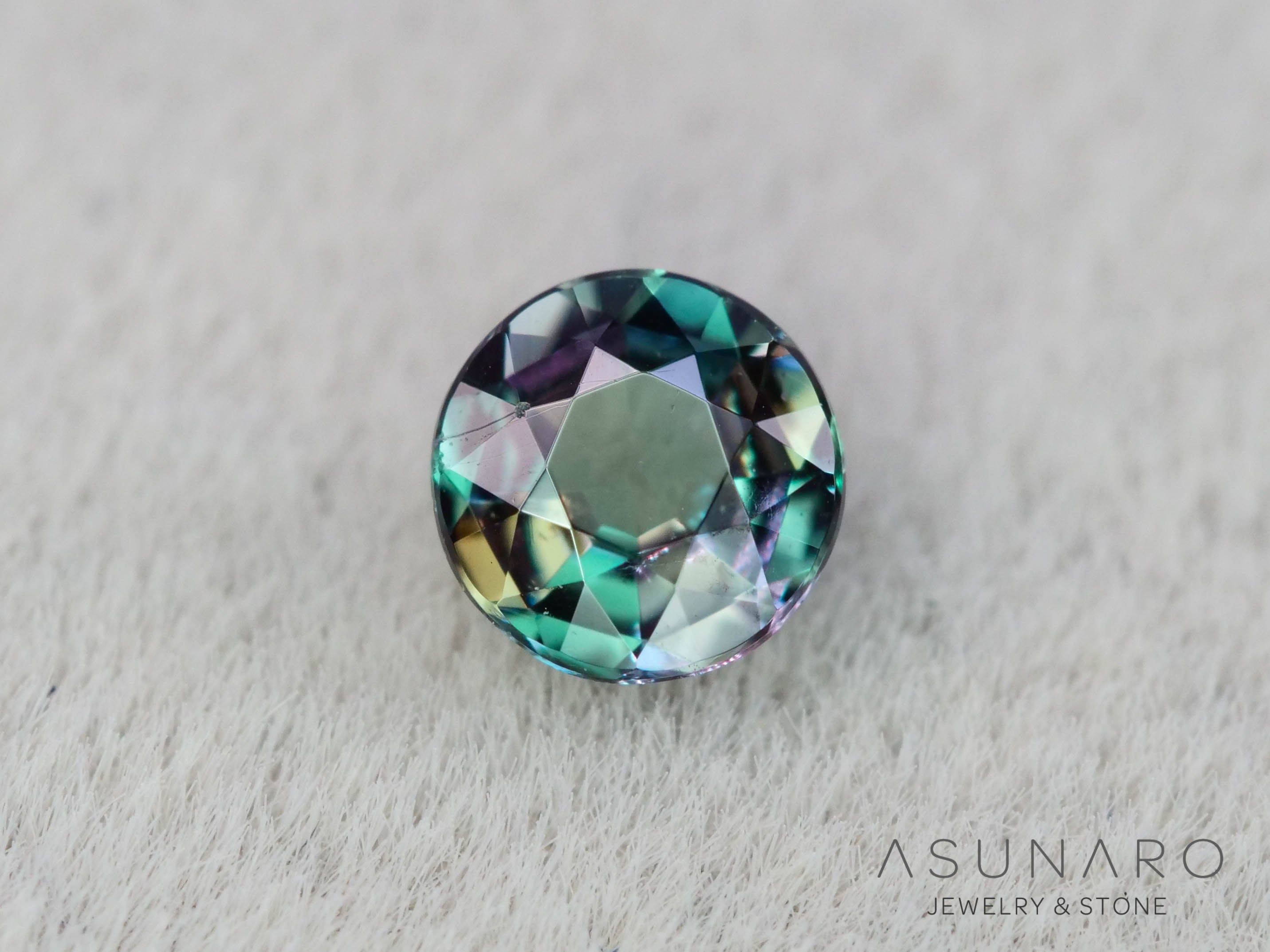 アレキサンドライト　ラウンドカット　 ブラジル産　0.11ct　ソ付【251114-3242】