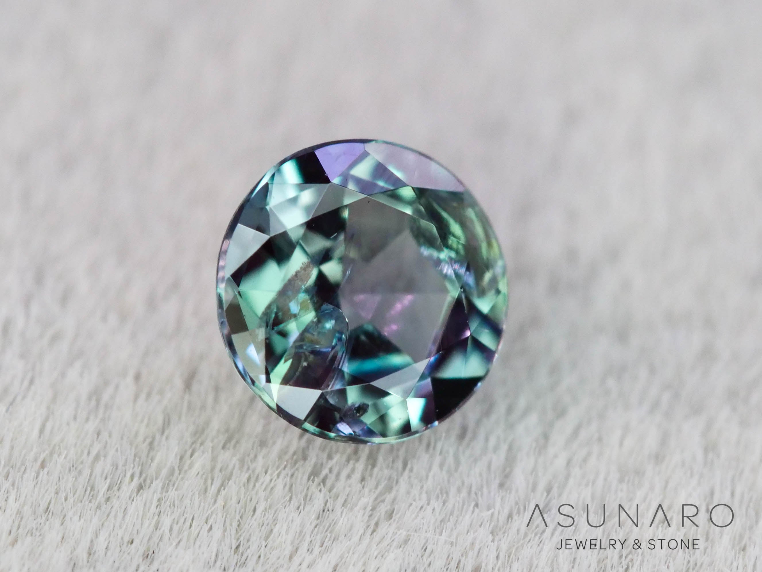 アレキサンドライト ラウンドカット ブラジル産 0.16ct ソ付【251114