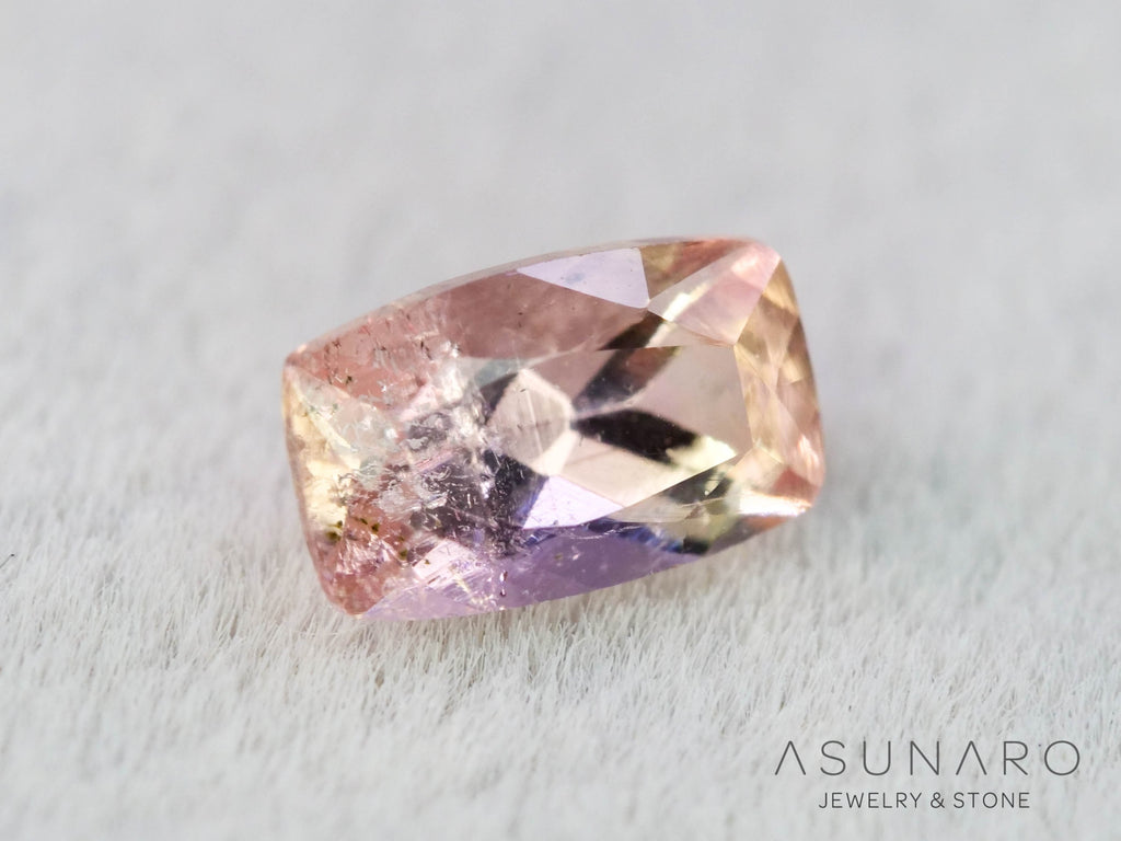 バイカラーインペリアルトパーズ　クッションカット　0.35ct　ブラジル産　【251127-3046】