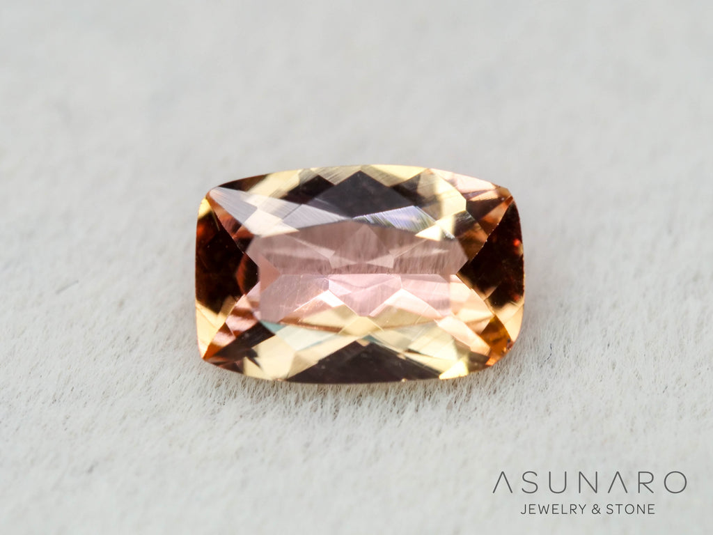 バイカラーインペリアルトパーズ　クッションカット　0.46ct　ブラジル産　【251127-3042】