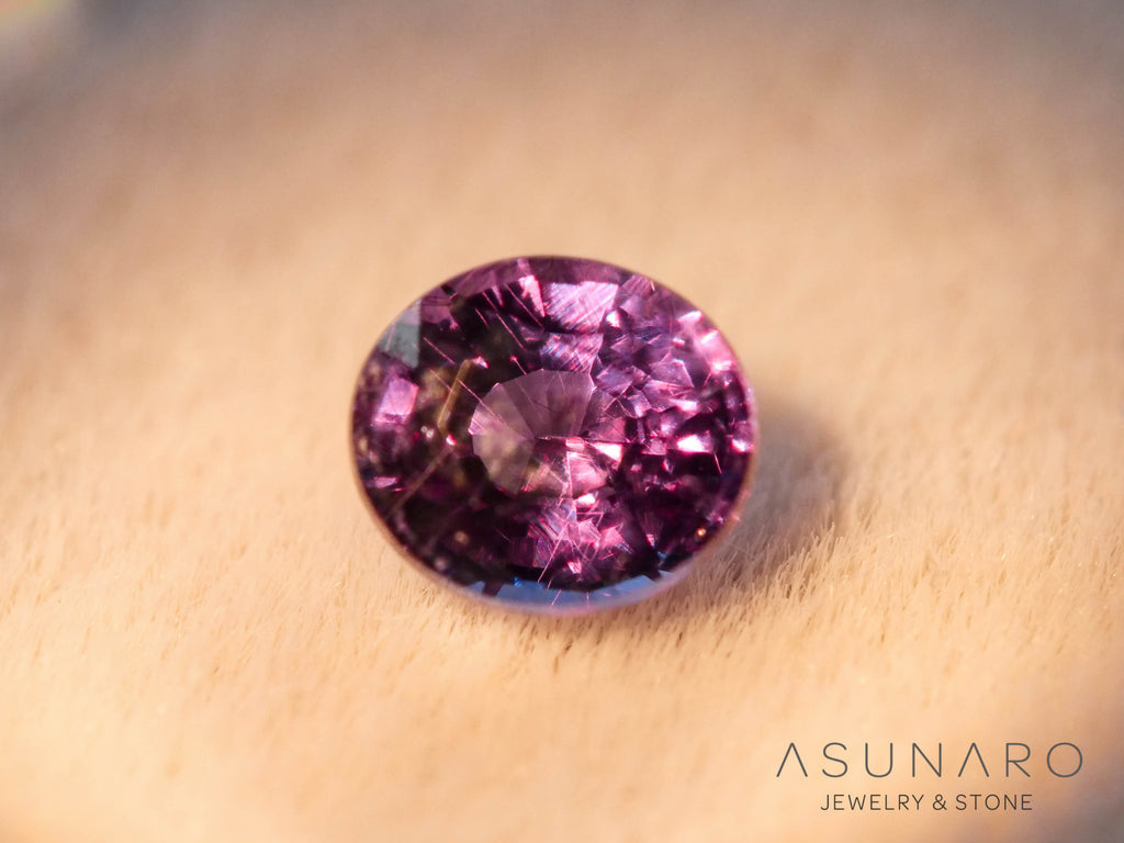 ベキリーブルーガーネット　オーバルカット　 マダガスカル産　0.19ct【260202-3153】