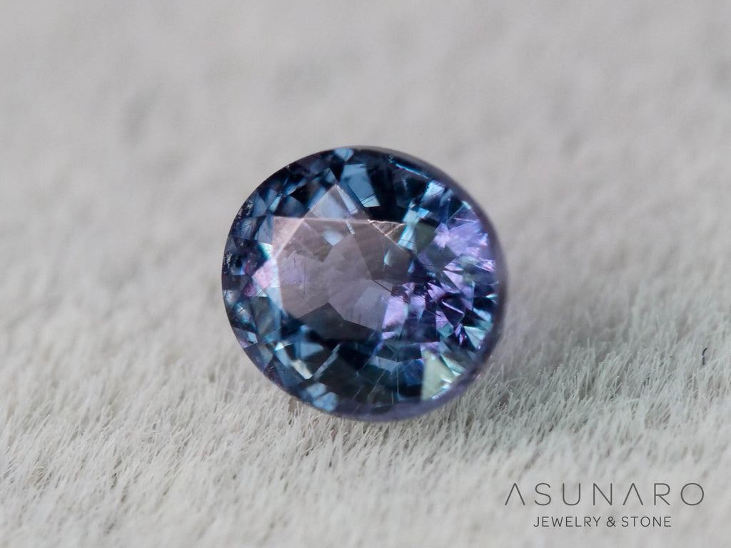 ベキリーブルーガーネット　オーバルカット　 マダガスカル産　0.19ct【260202-3153】