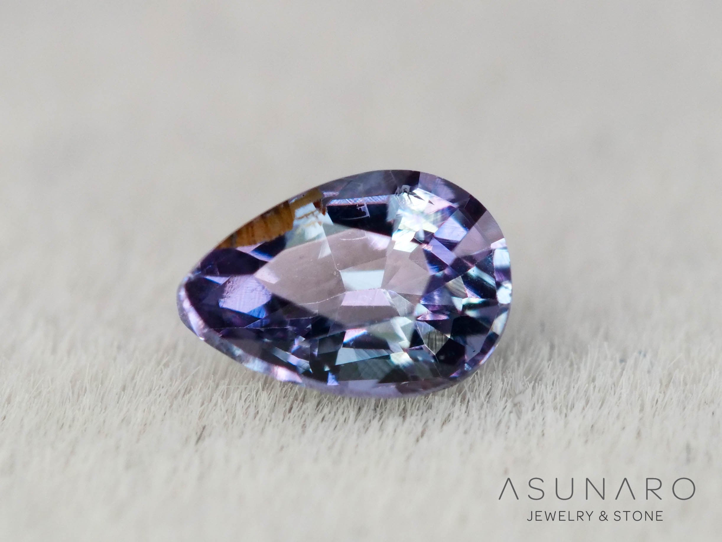 ベキリーブルーガーネット　ペアシェイプ　 マダガスカル産　0.15ct【260202-3154】