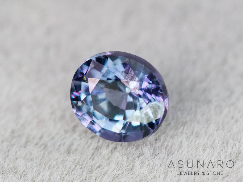 ベキリーブルーガーネット　オーバルカット　 マダガスカル産　0.19ct【260202-3155】
