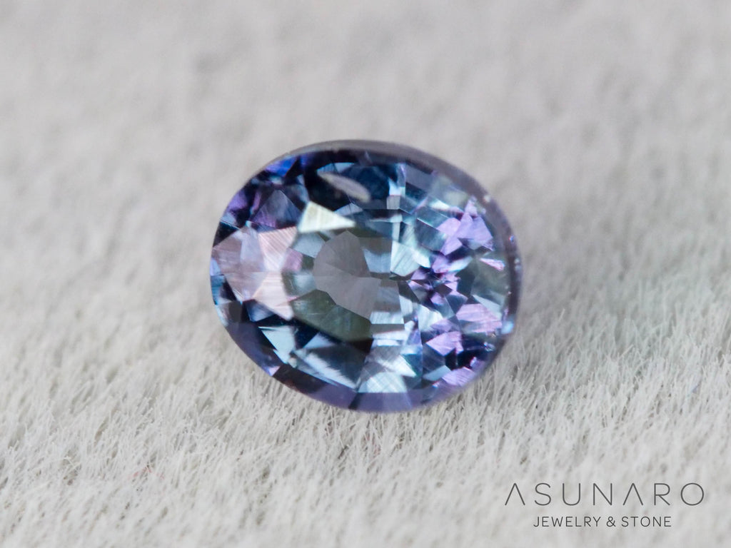 ベキリーブルーガーネット　オーバルカット　 マダガスカル産　0.19ct【260202-3156】