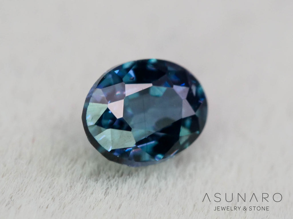 ベキリーブルーガーネット　オーバルカット　 マダガスカル産　0.21ct【260202-3157】