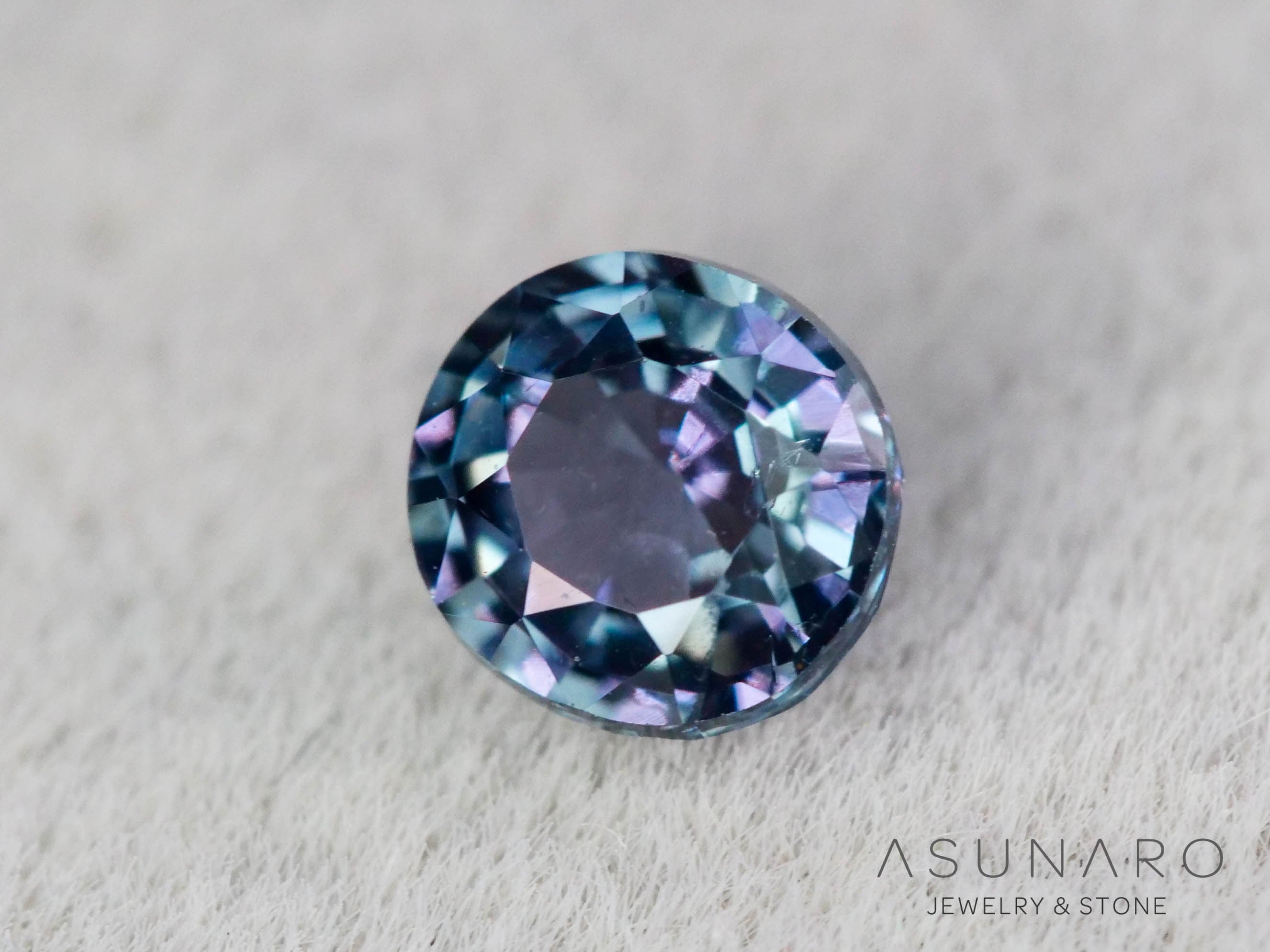 ベキリーブルーガーネット　ラウンドカット　 マダガスカル産　0.21ct【260202-3158】