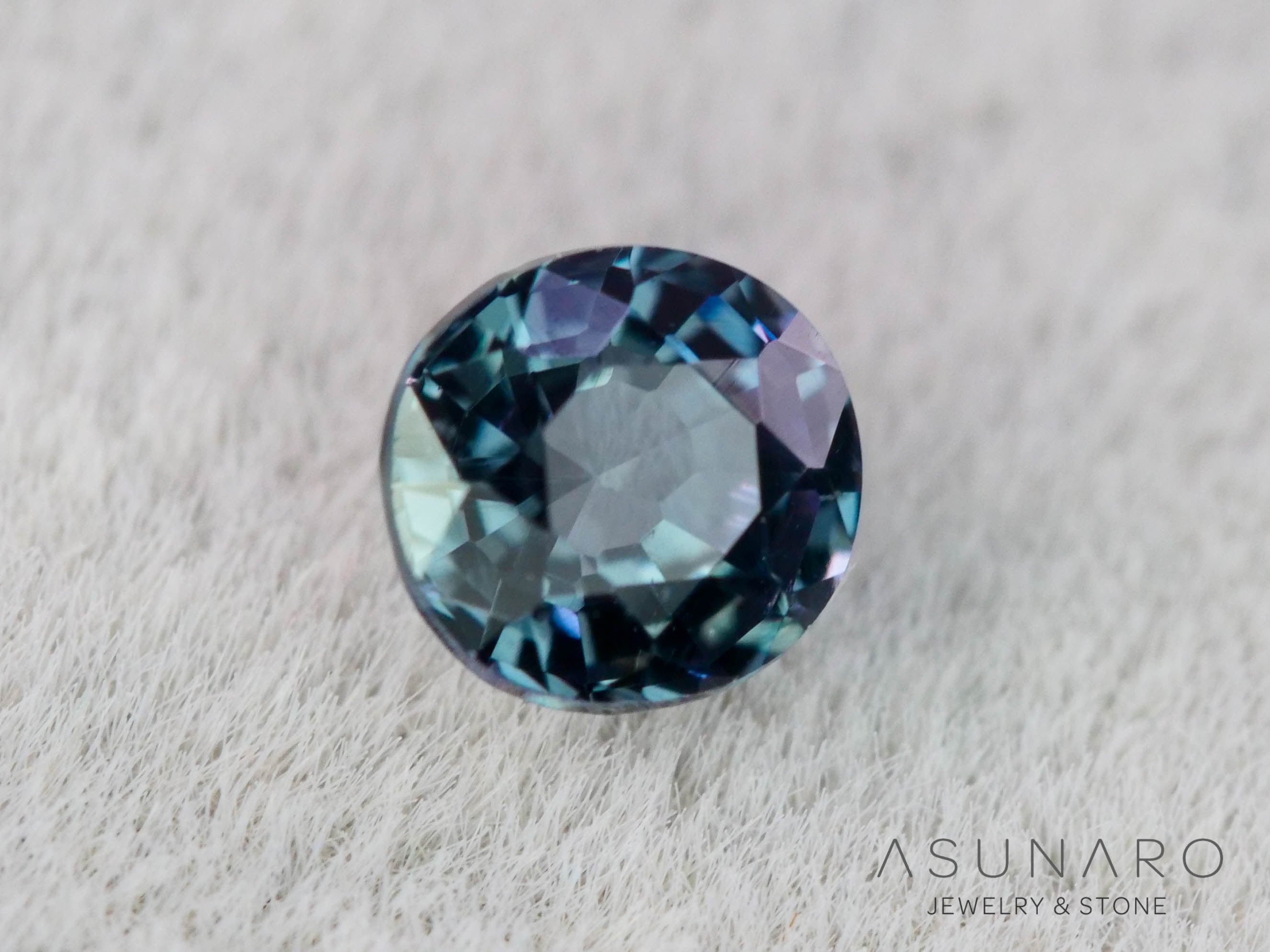 ベキリーブルーガーネット　ラウンドカット　 マダガスカル産　0.21ct【260202-3160】