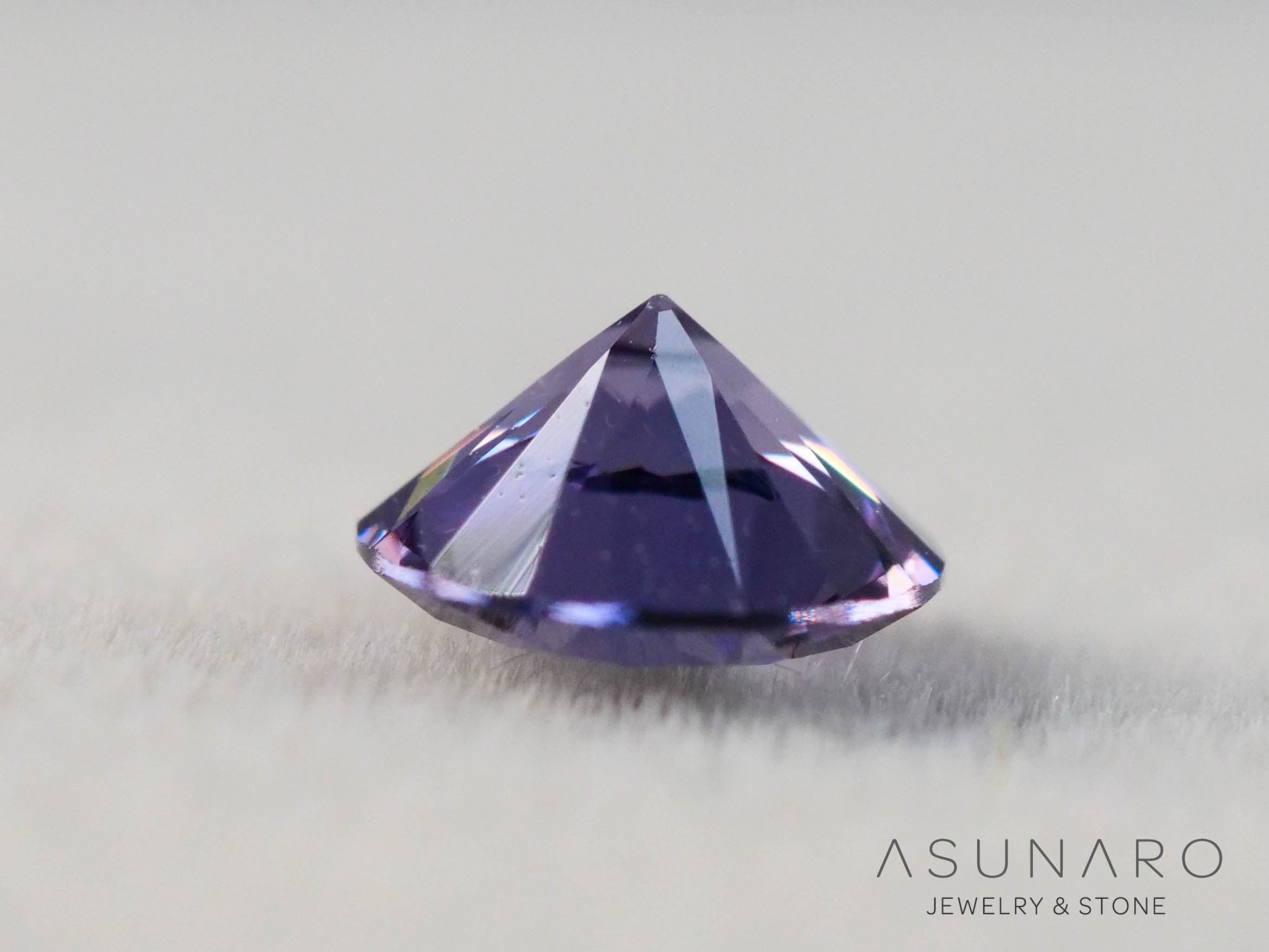 ベキリーブルーガーネット　ラウンドカット　 マダガスカル産　0.18ct【260202-3161】