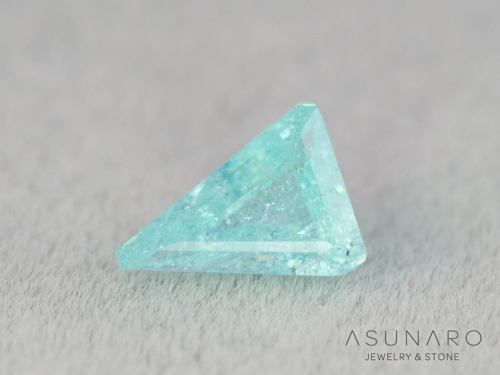 パライバトルマリン　トリリアントカット　モザンビーク産　0.29ct   【251203-3066】