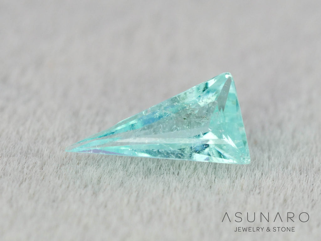 パライバトルマリン　トリリアントカット　モザンビーク産　0.13ct   【251203-3068】