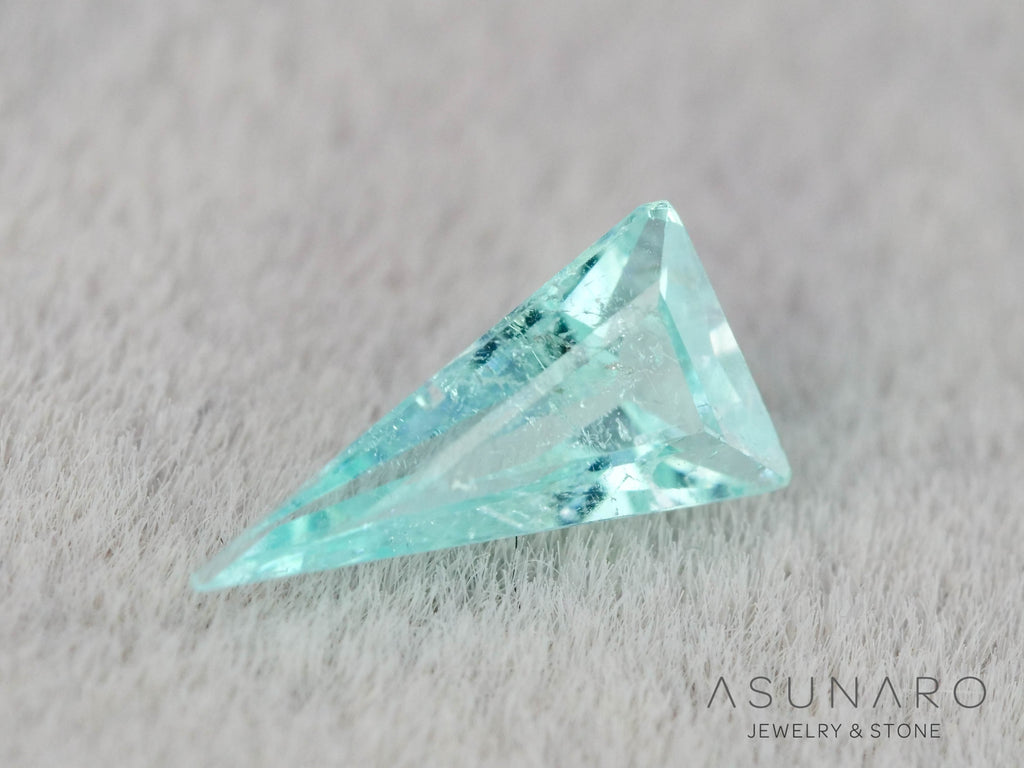 パライバトルマリン　トリリアントカット　モザンビーク産　0.13ct   【251203-3068】