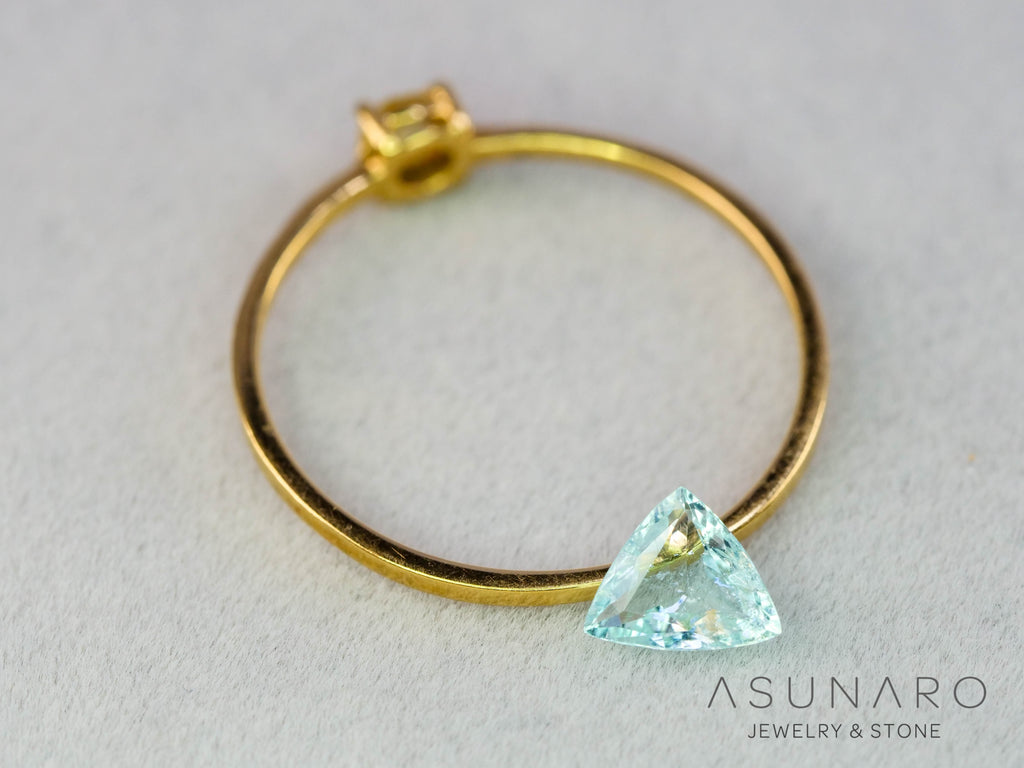 パライバトルマリン　トリリアントカット　モザンビーク産　0.30ct   【251203-3069】