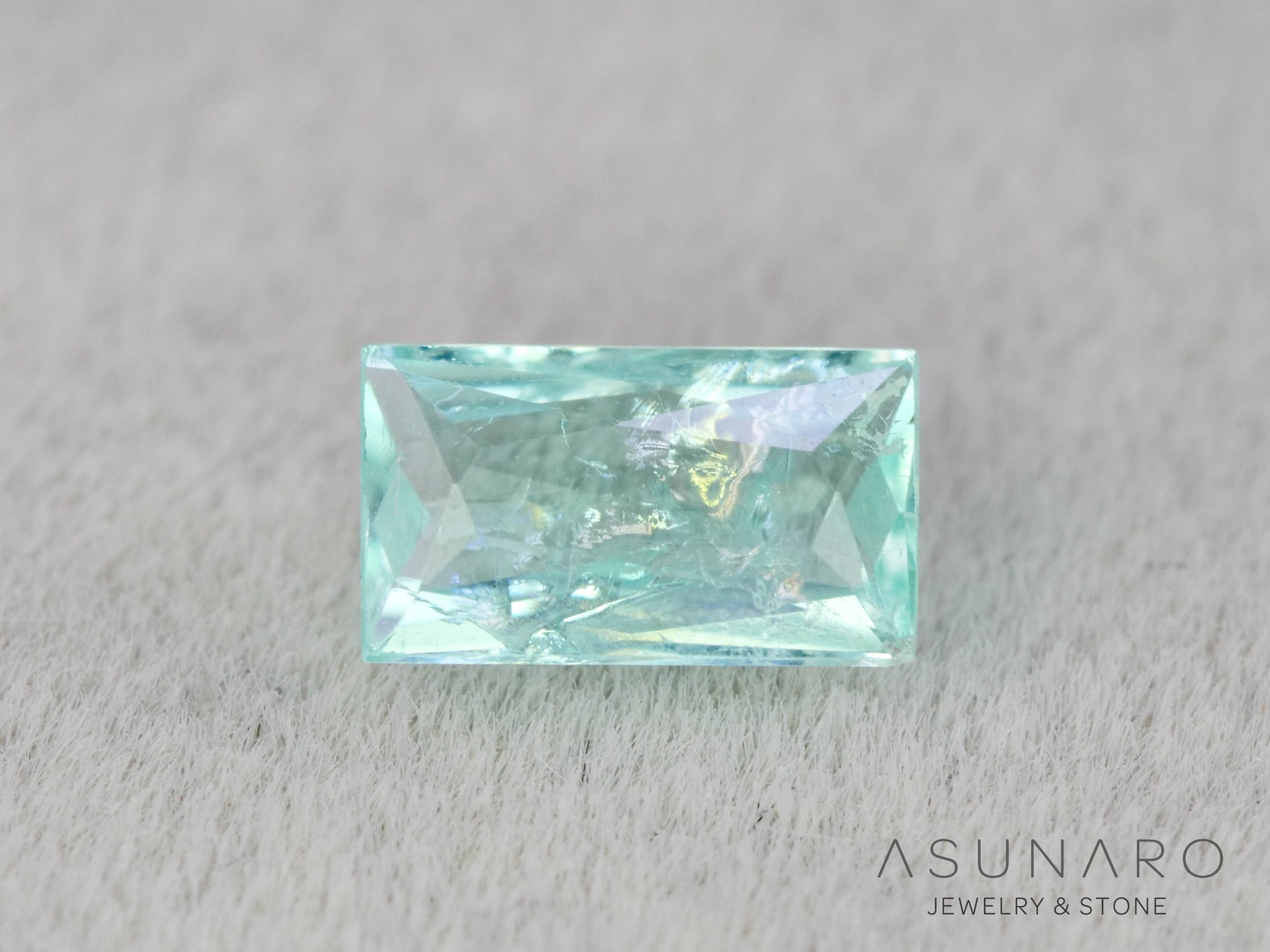 パライバトルマリン　スクエアカット　モザンビーク産　0.29ct   【251203-3070】