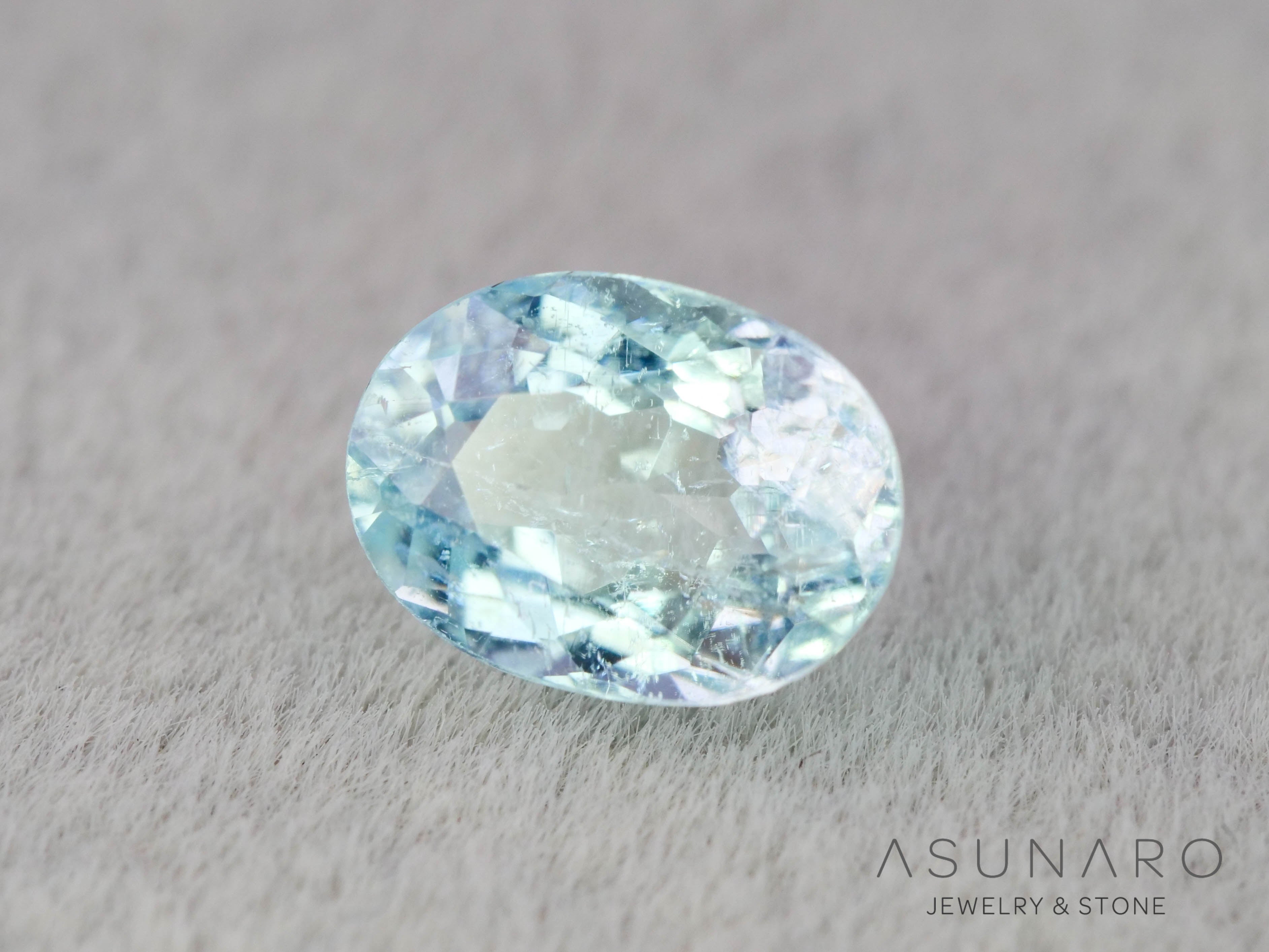 パライバトルマリン　オーバルカット　モザンビーク産　0.40ct   【251203-3071】