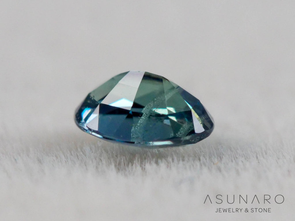 アレキサンドライト　オーバルカット　 ブラジル産　0.11ct【251201-3252】