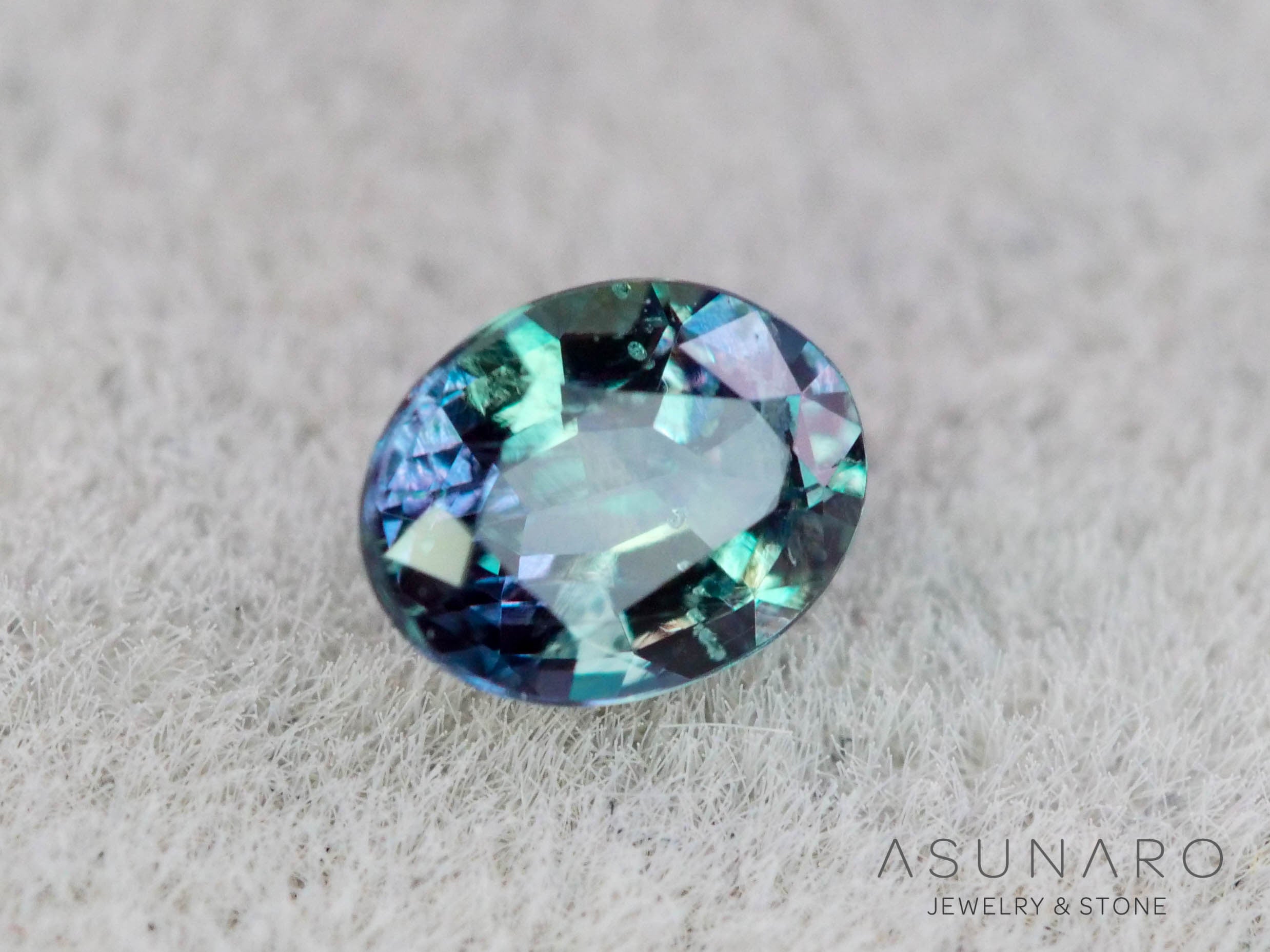 アレキサンドライト　オーバルカット　 ブラジル産　0.11ct【251201-3253】