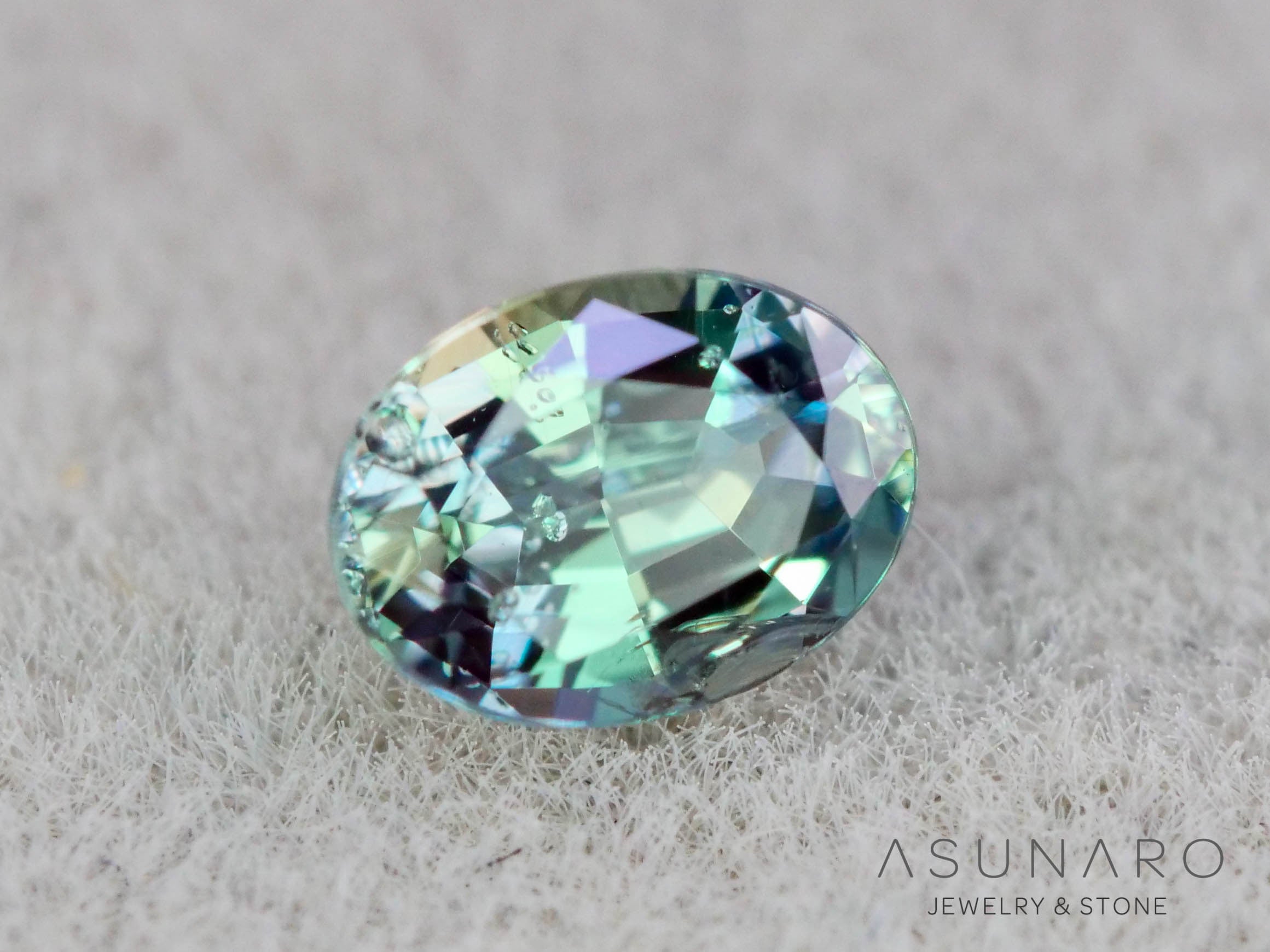 アレキサンドライト　オーバルカット　 ブラジル産　0.13ct【251201-3254】