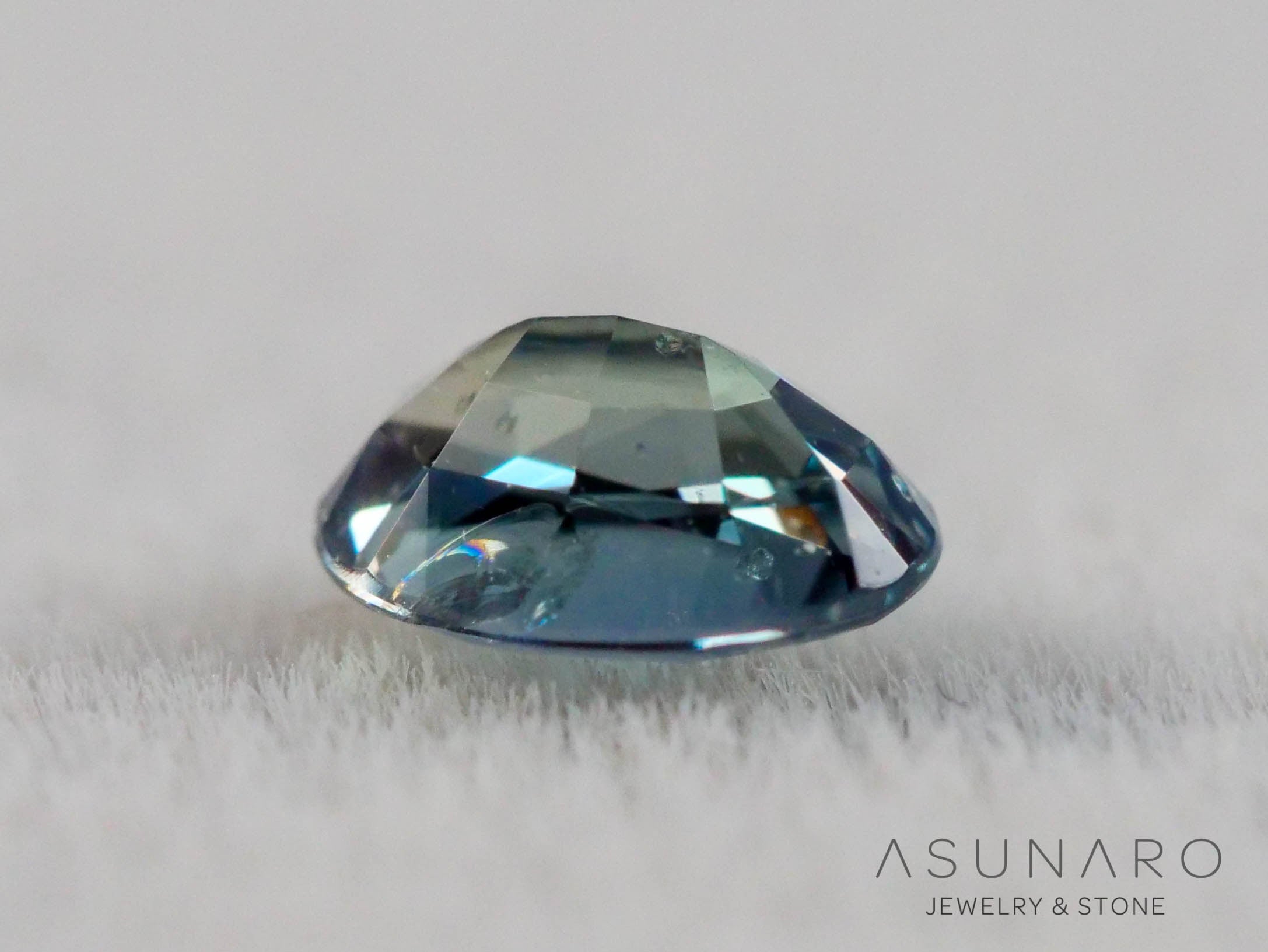 アレキサンドライト　オーバルカット　 ブラジル産　0.13ct【251201-3254】