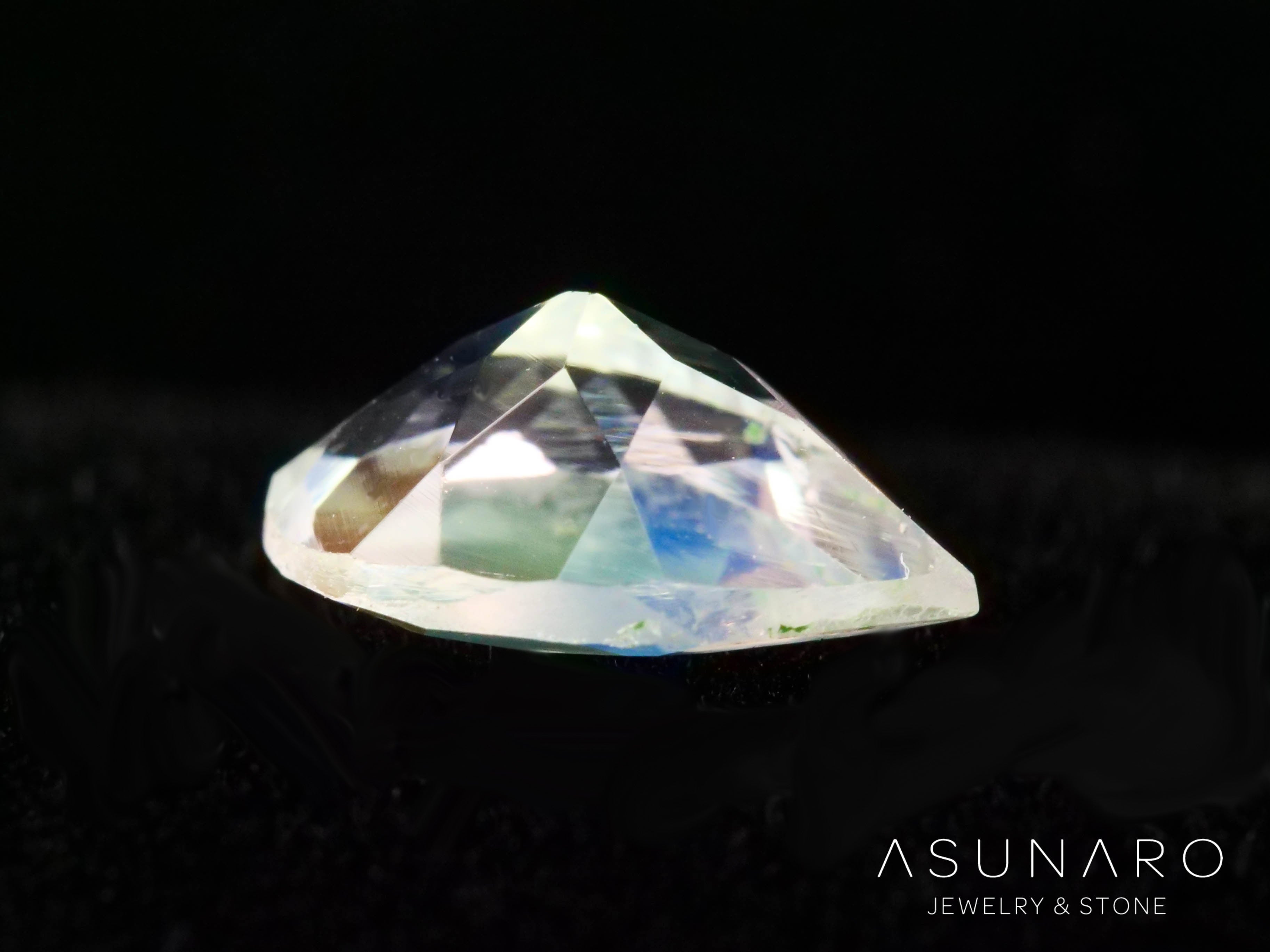 アンデシンラブラドライト　ペアシェイプ　マダガスカル産　0.52ct【260226-3176】
