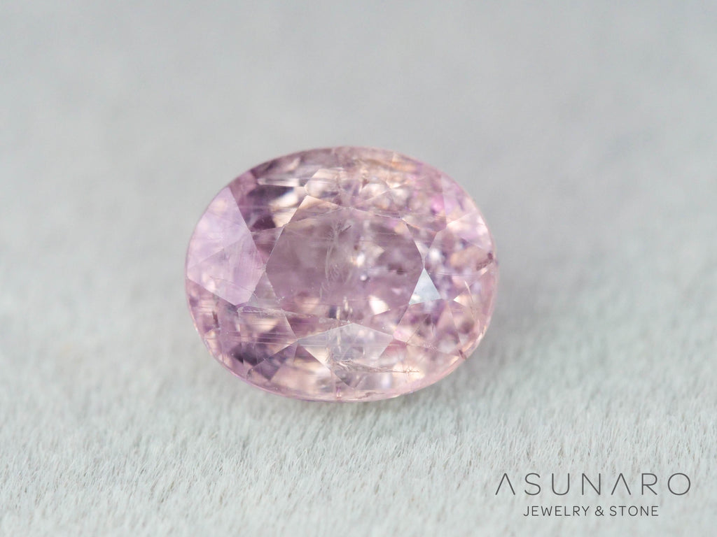 イリデッセンス入りサファイア 　オーバルカット　スリランカ産　0.89ct　【260319-3255】