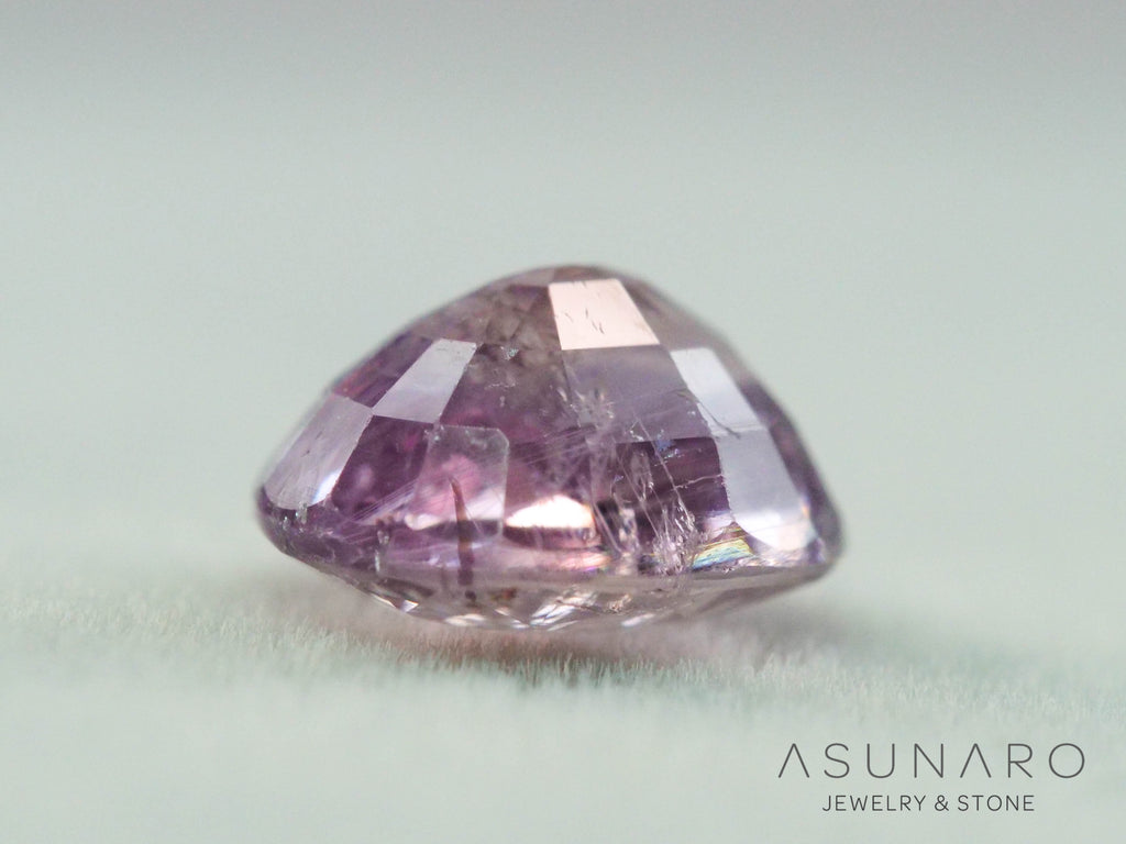 イリデッセンス入りサファイア 　オーバルカット　スリランカ産　0.89ct　【260319-3255】