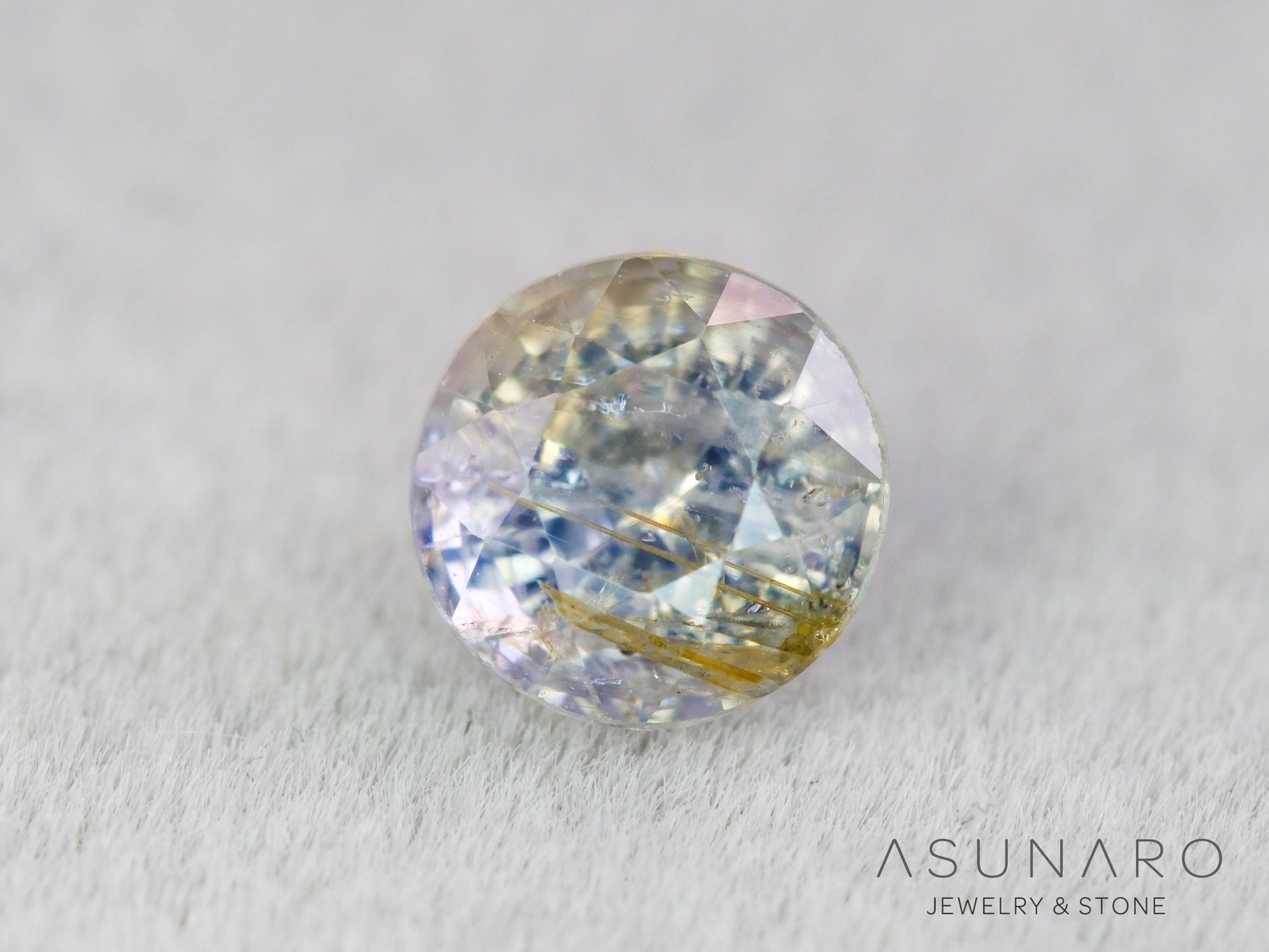 イリデッセンス入りサファイア 　ラウンドカット　スリランカ産　0.63ct　【260319-3257】