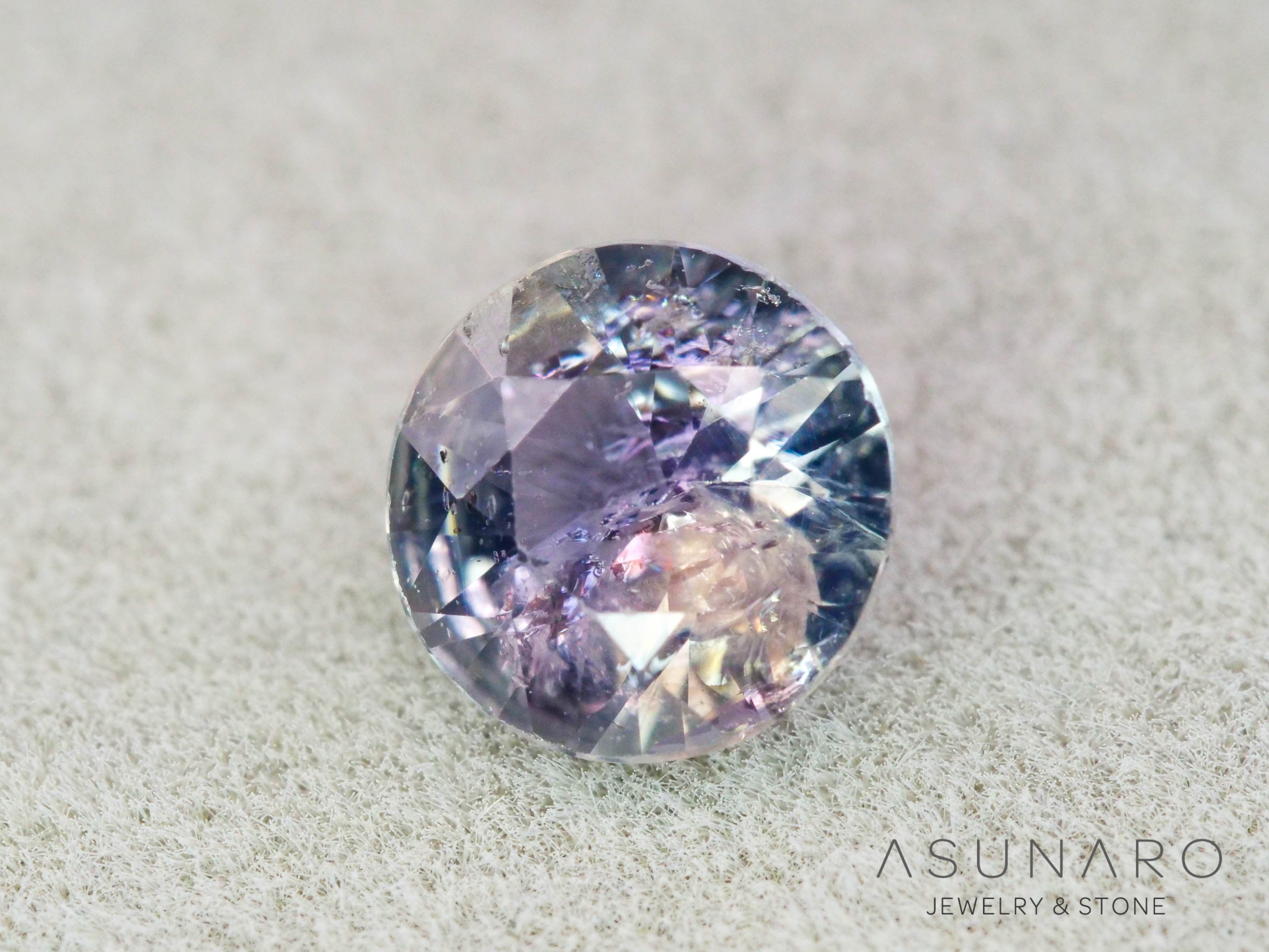 イリデッセンス入りサファイア 　ラウンドカット　スリランカ産　0.45ct　【260319-3259】