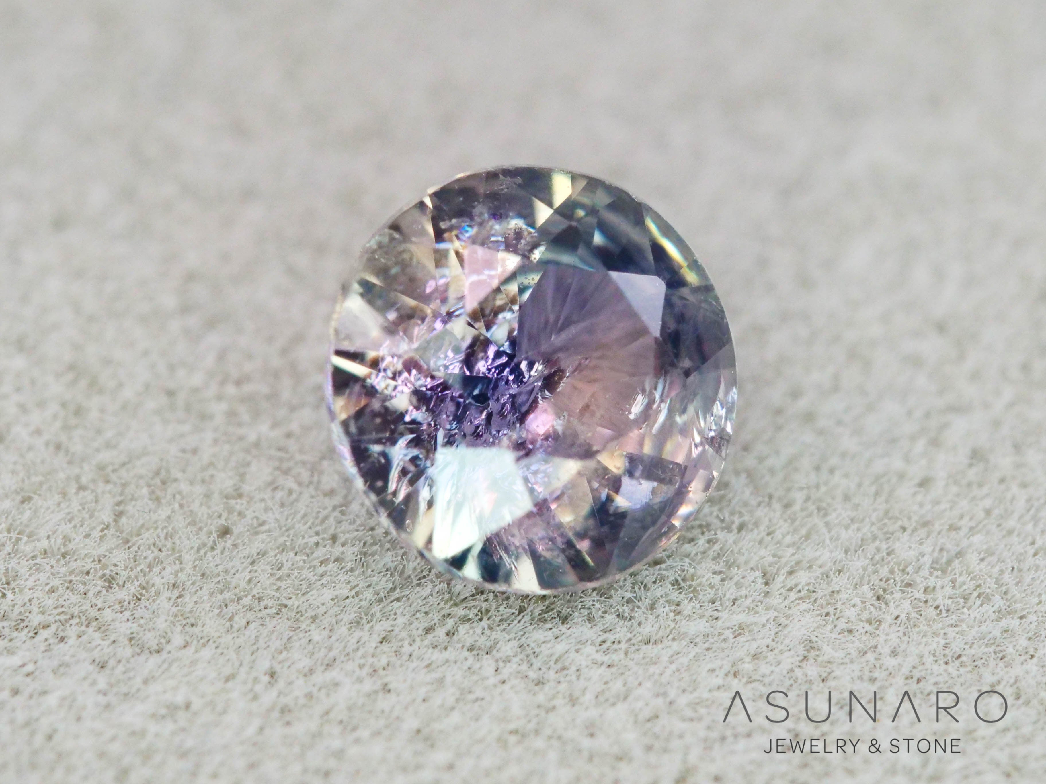イリデッセンス入りサファイア 　ラウンドカット　スリランカ産　0.45ct　【260319-3259】
