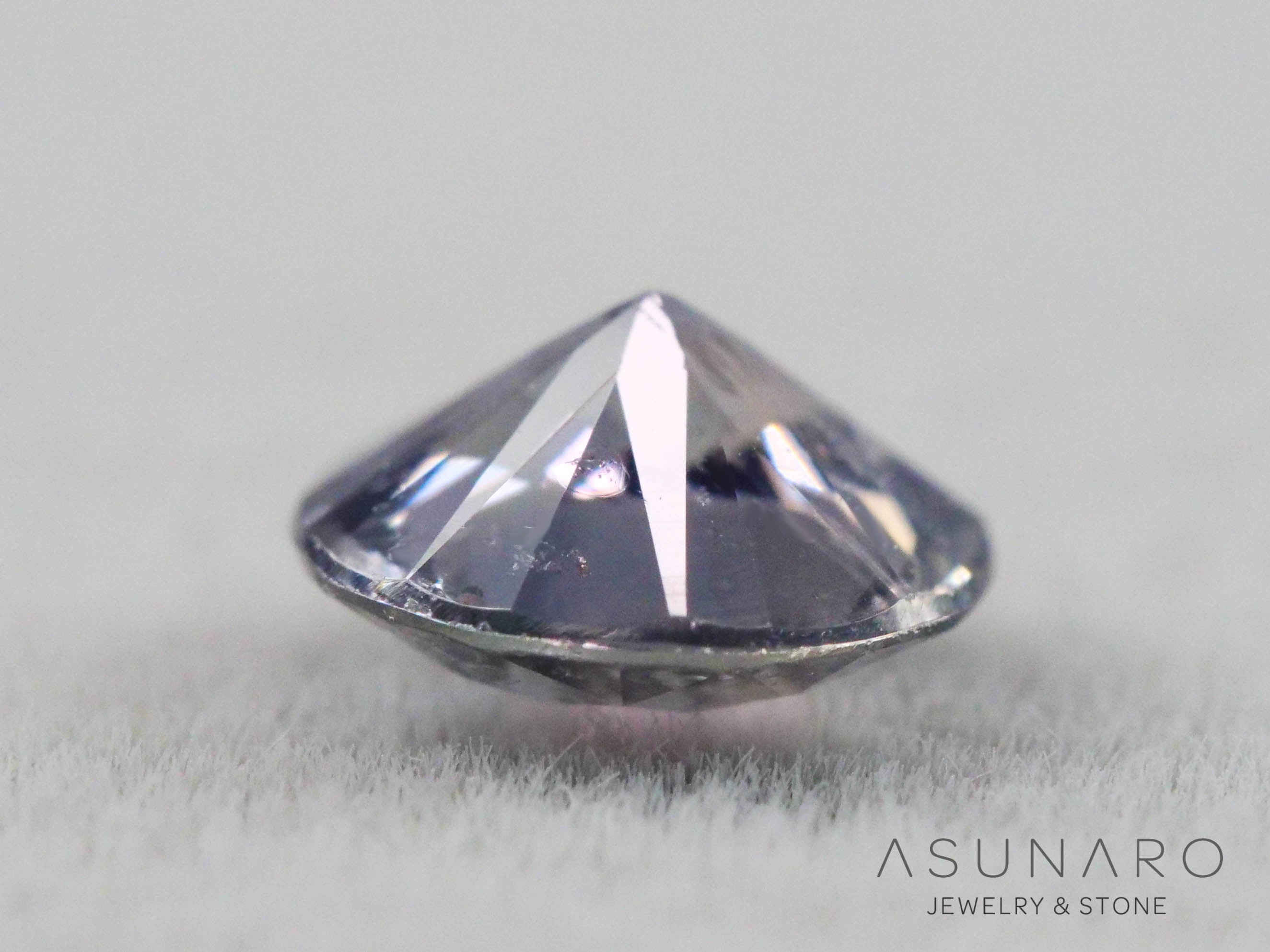 イリデッセンス入りサファイア 　ラウンドカット　スリランカ産　0.45ct　【260319-3259】