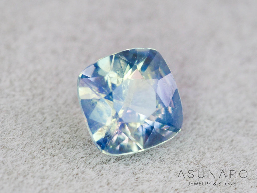 シルキーバイカラーサファイア 　クッションカット　スリランカ産　0.48ct　【260319-3261】