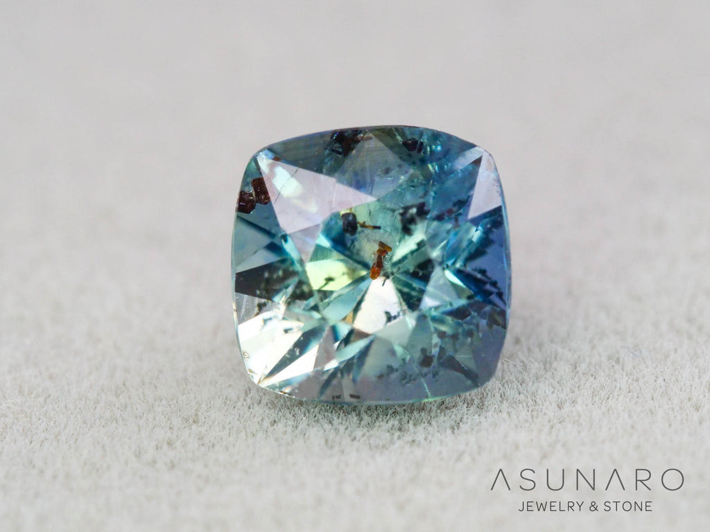 バイカラーサファイア 　クッションカット　スリランカ産　0.78ct　【260319-3263】
