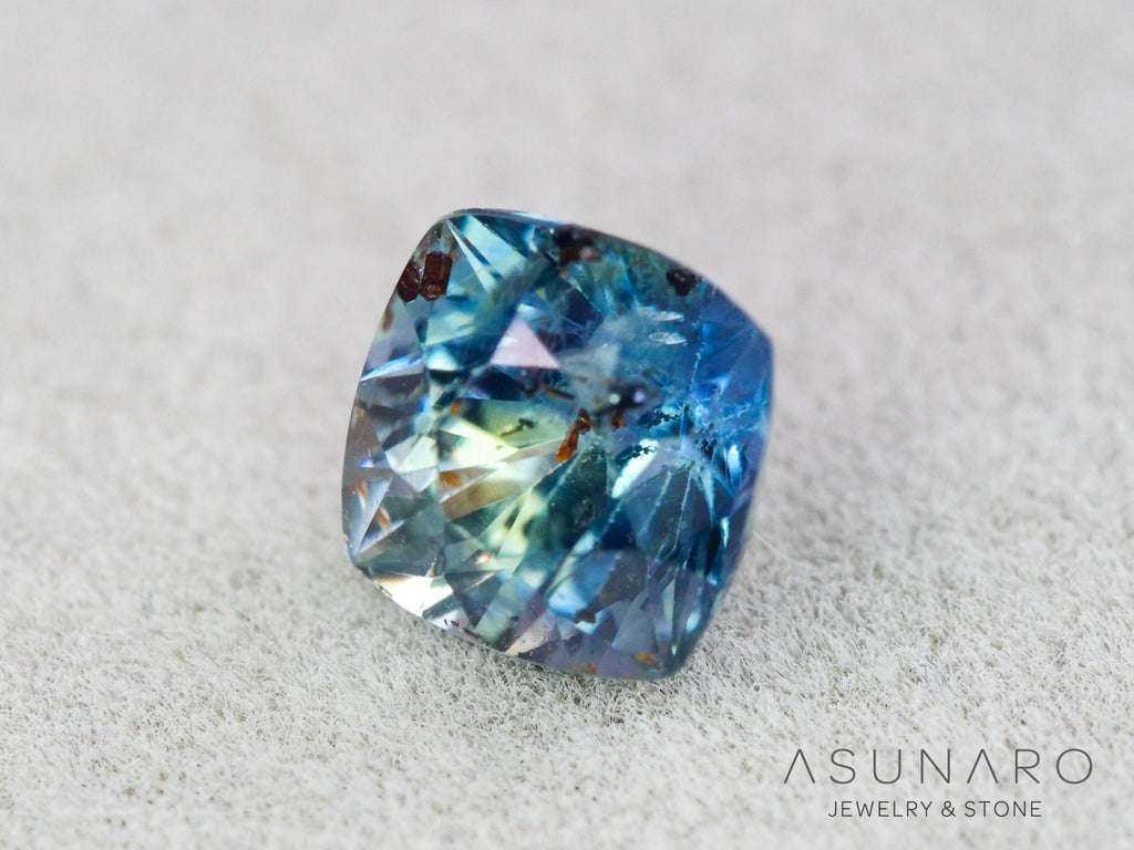 バイカラーサファイア 　クッションカット　スリランカ産　0.78ct　【260319-3263】