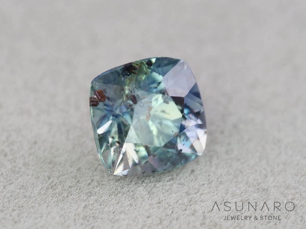 バイカラーサファイア 　クッションカット　スリランカ産　0.78ct　【260319-3263】