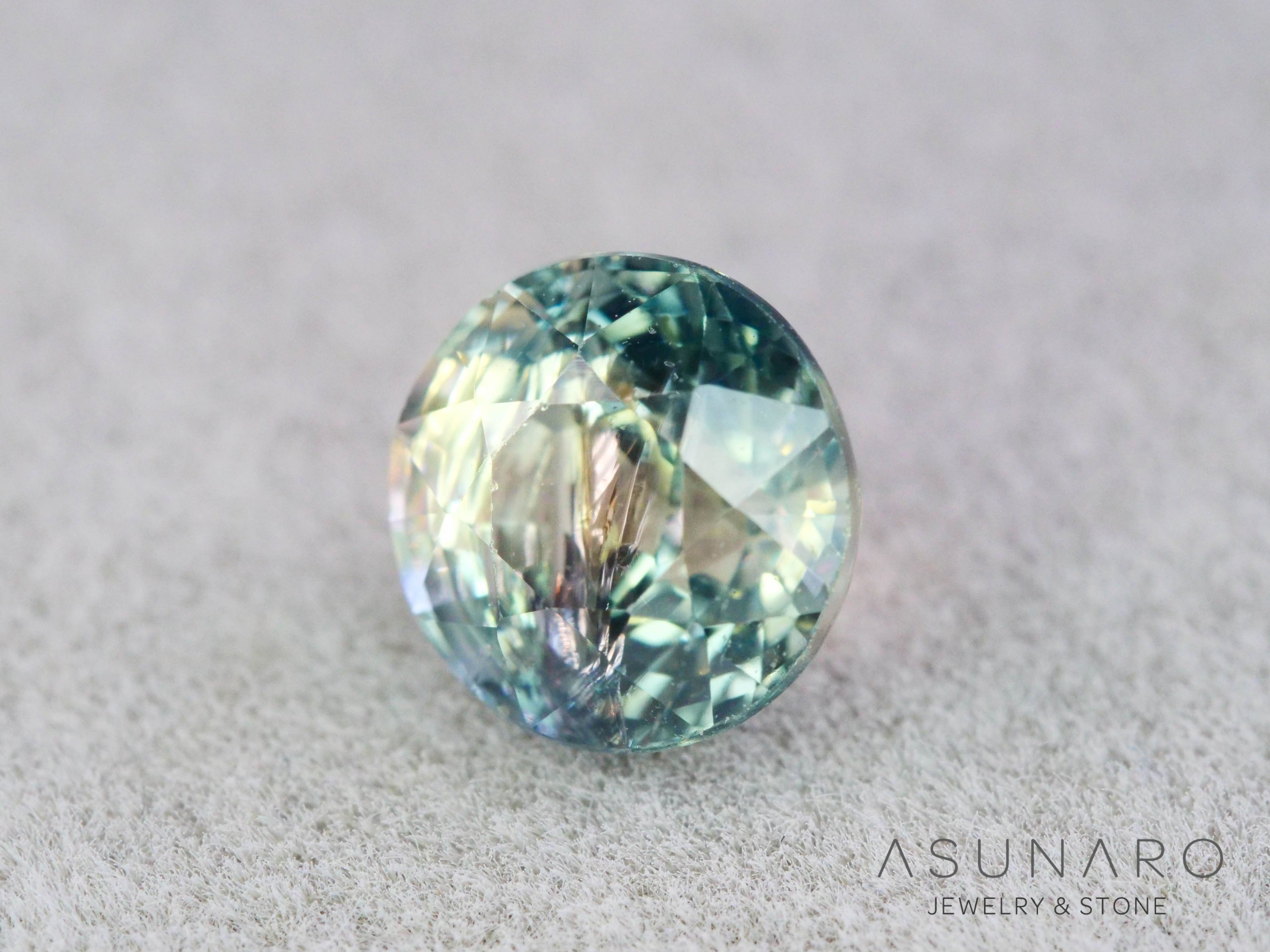 イリデッセンス入りサファイア 　ラウンドカット　スリランカ産　1.00ct　【260319-3264】