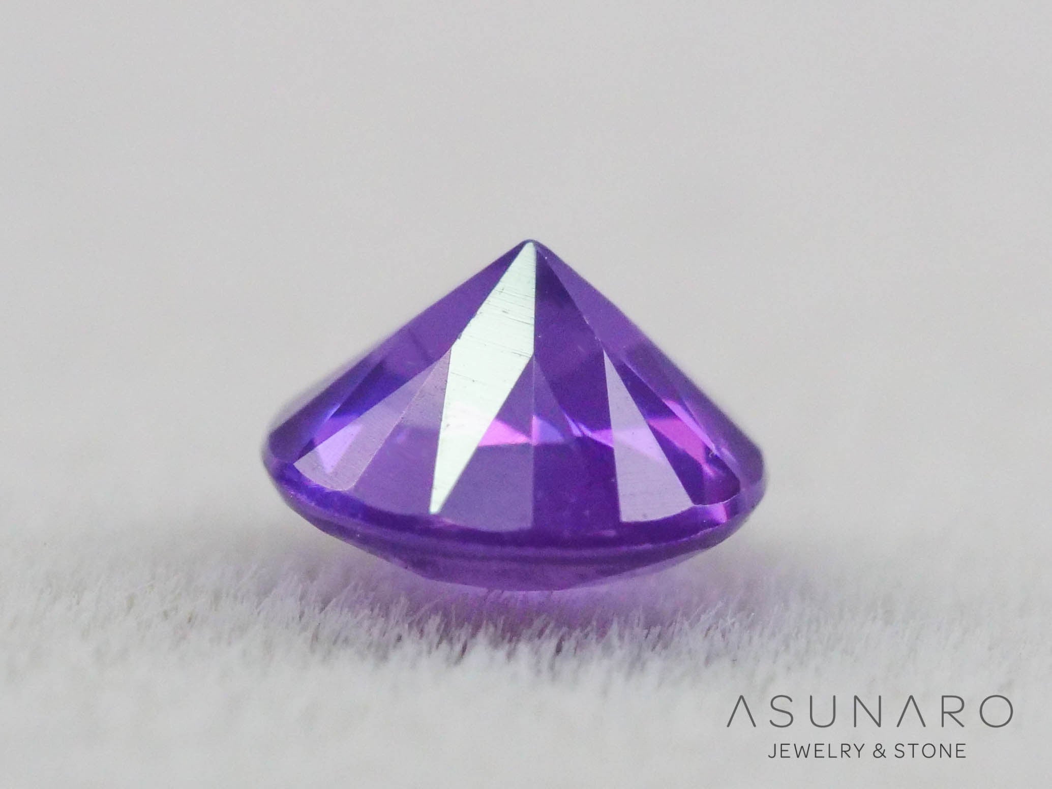 パープルシルキーサファイア　ラウンドカット　スリランカ産　0.16ct【260410-3269】