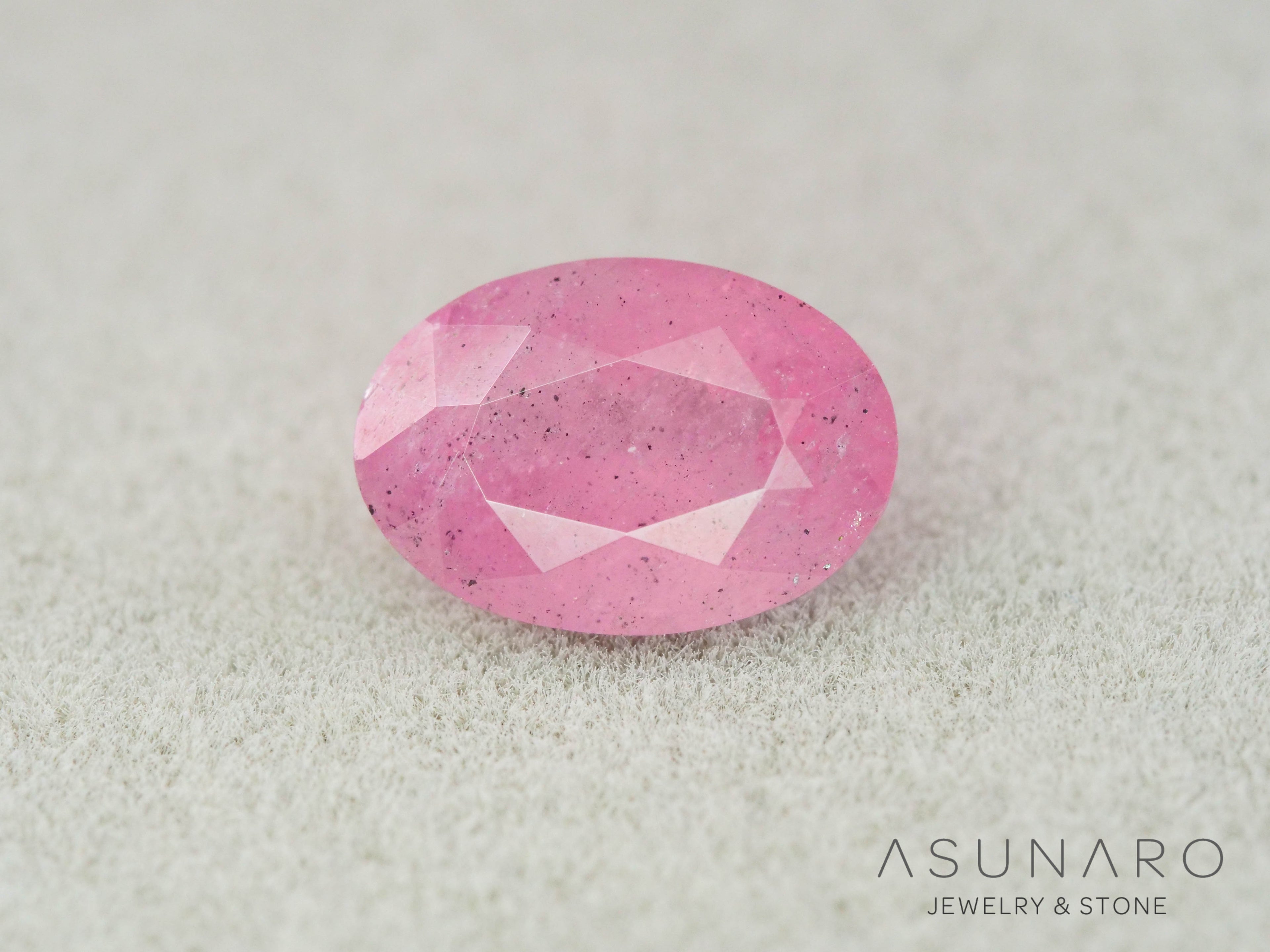 ピンクサファイア　オーバルカット　スリランカ産　0.90ct【260410-3268】