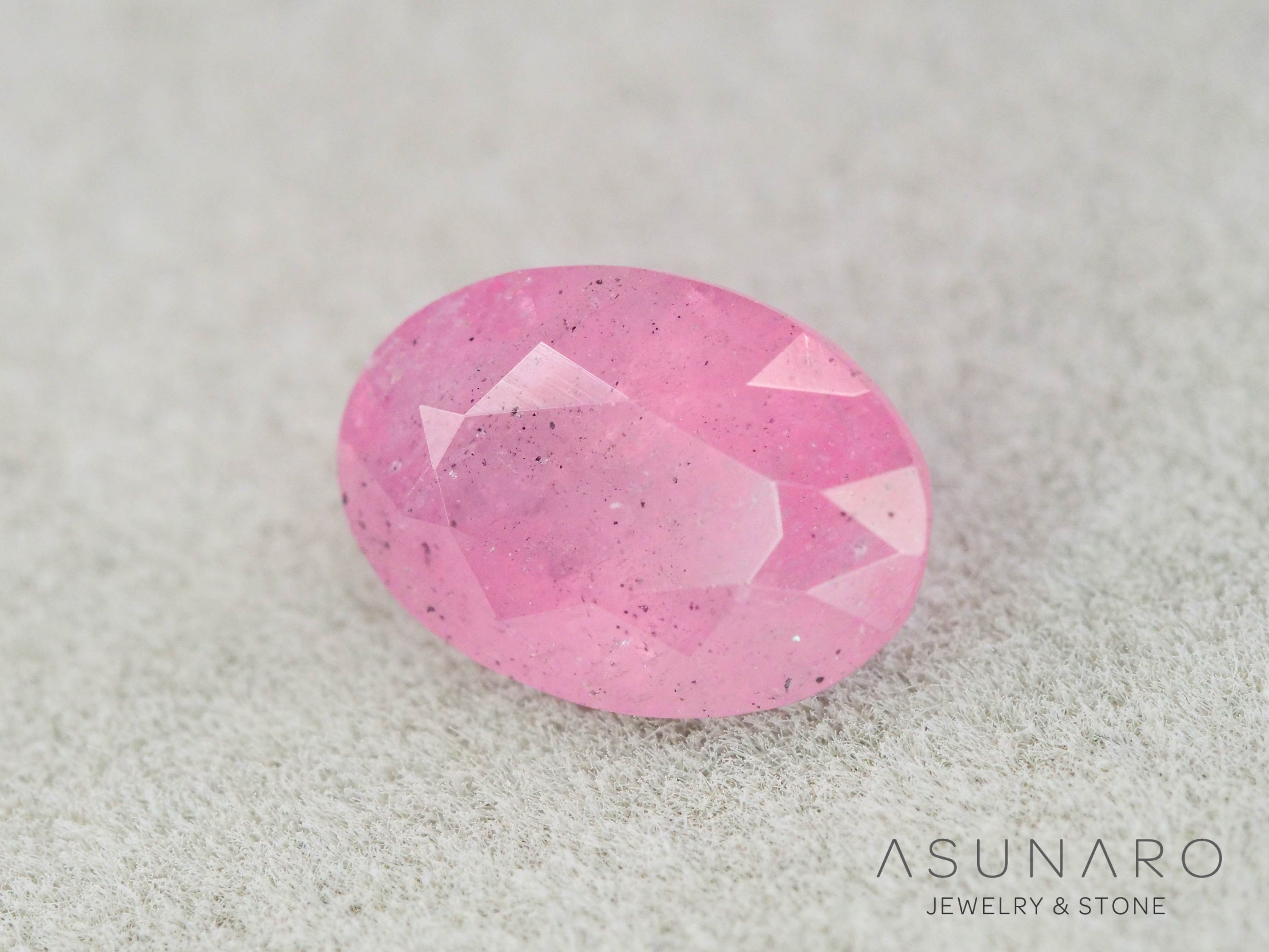 ピンクサファイア　オーバルカット　スリランカ産　0.90ct【260410-3268】
