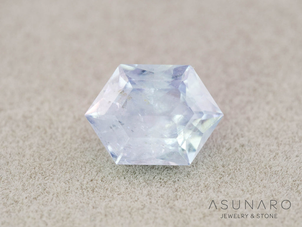 ファンシーカットサファイア　　スリランカ産　0.90ct【260410-3267】