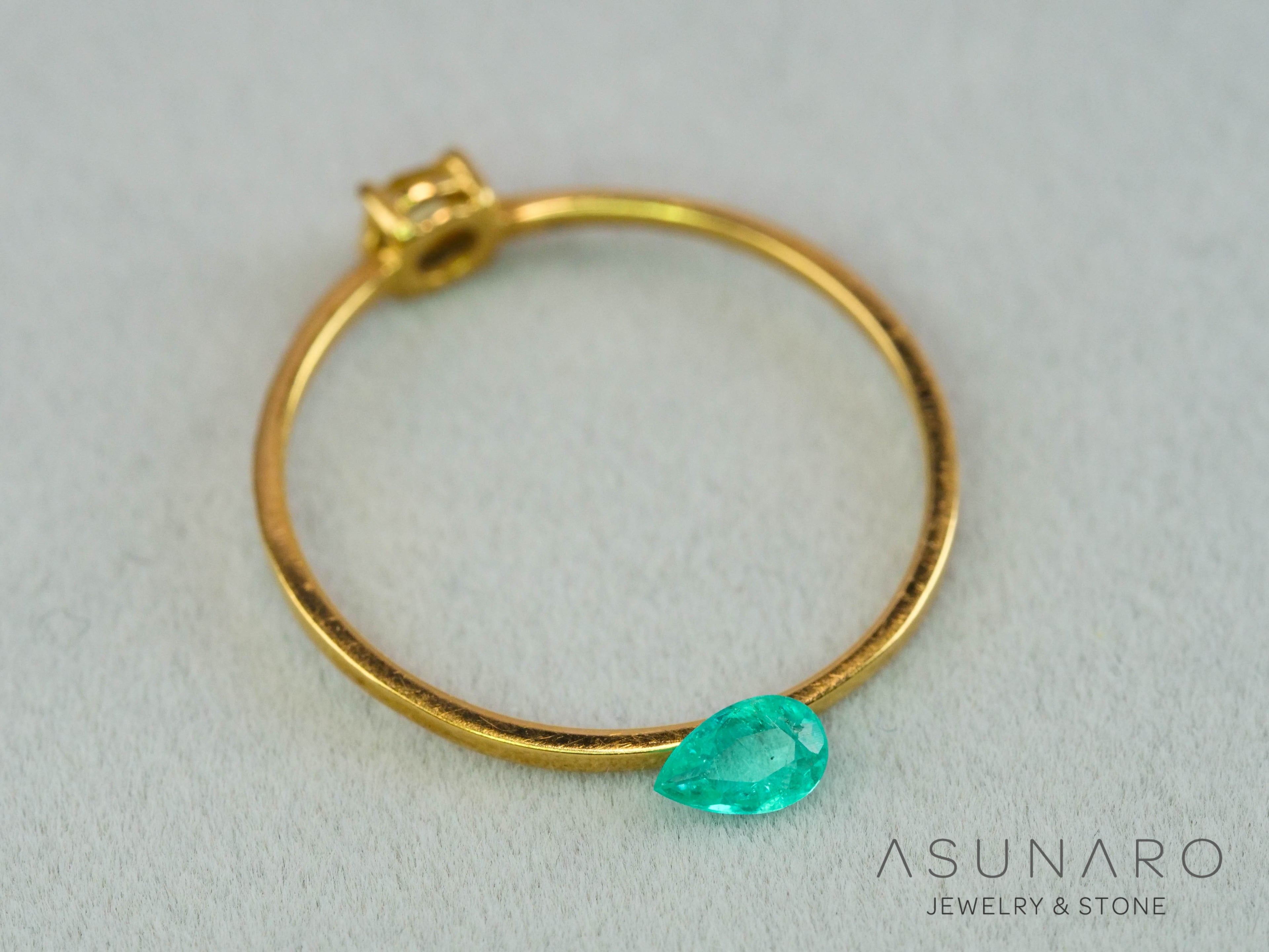 パライバトルマリン　ペアシェイプ　ブラジル産　0.12ct   【260410-3277】