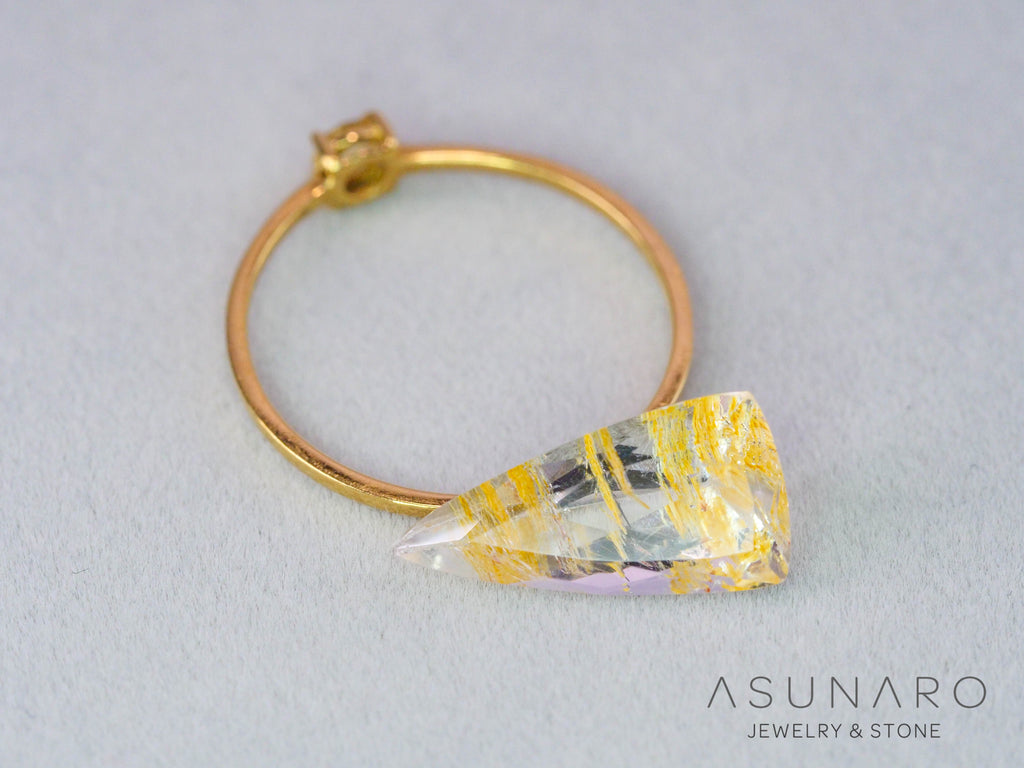 ルチルイントパーズ 　トリリアントカット　ブラジル産　3.73ct　【260407-3326】