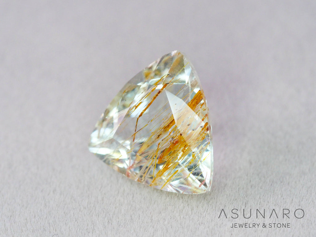 ルチルイントパーズ 　トリリアントカット　ブラジル産　4.10ct　【260407-3327】