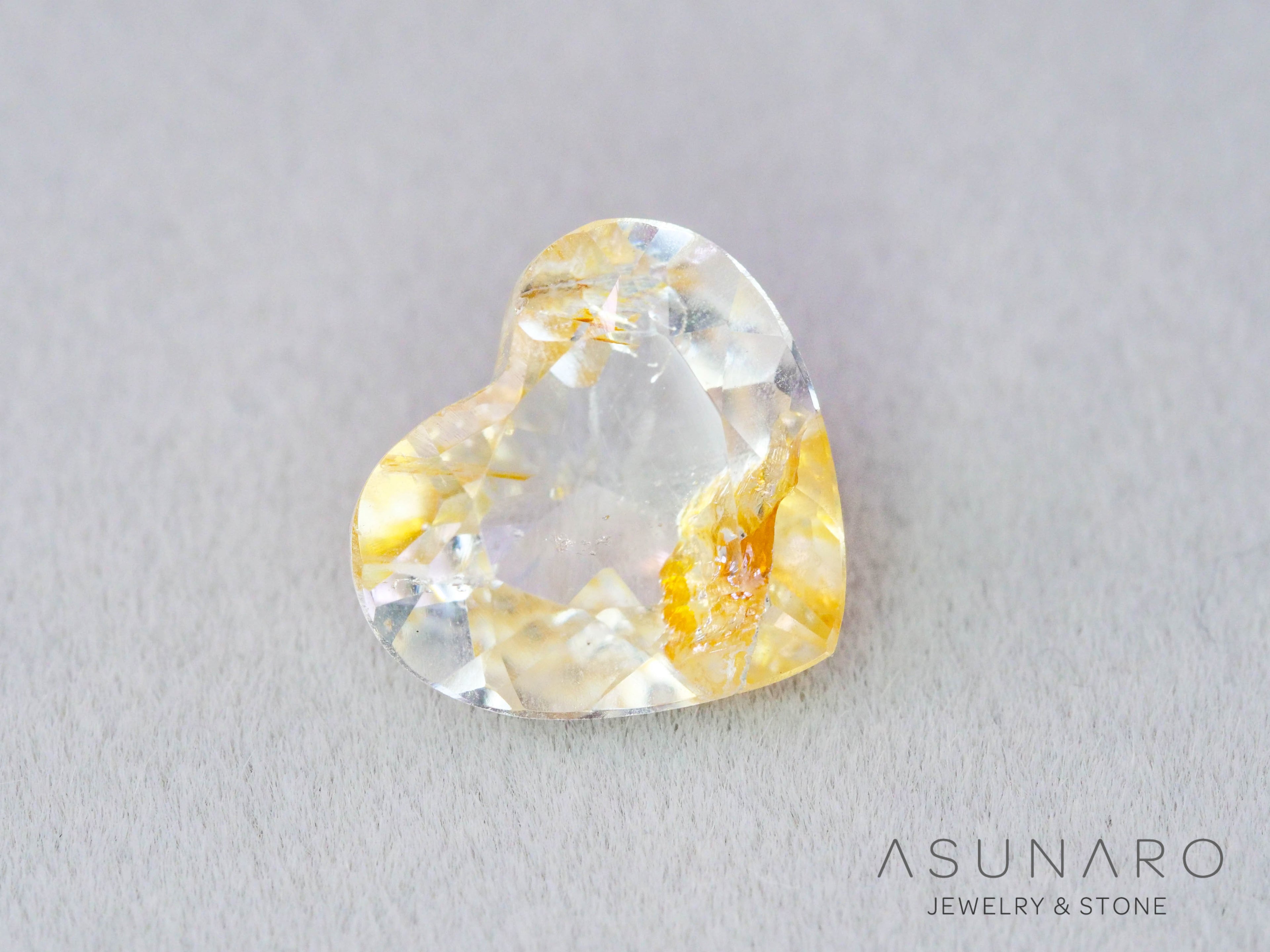 ルチルイントパーズ 　ハートカット　ブラジル産　2.27ct　【260407-3328】