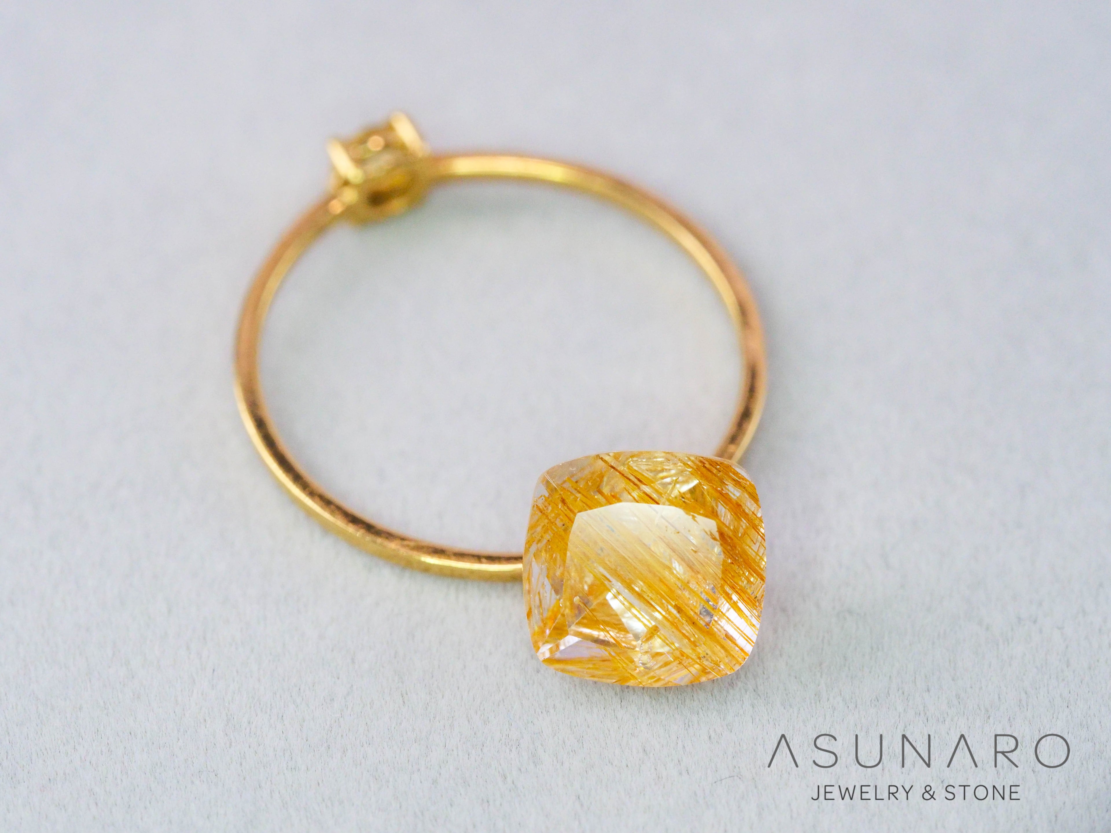 ルチルイントパーズ 　クッションカット　ブラジル産　2.67ct　【260407-3329】